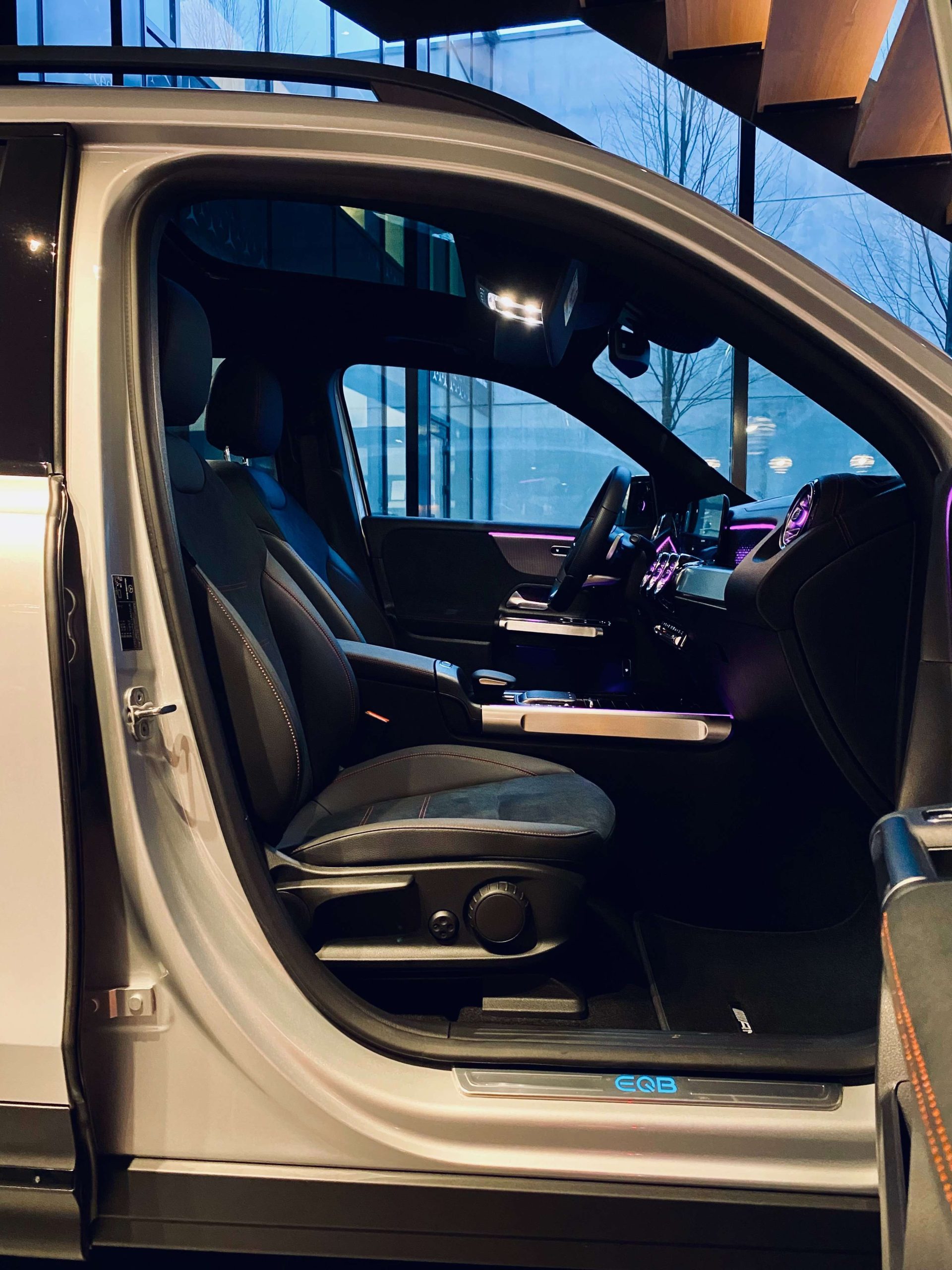 EQB350 4M AMG & NIGHT