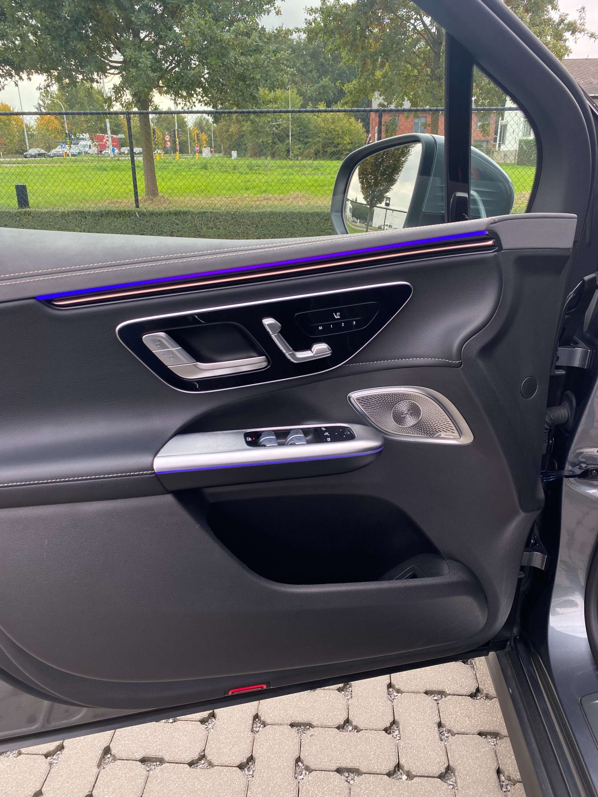 Mercedes-Benz EQE SUV LUXURY Pano/Memory/Dist/Burmes/Leder/Digital/Trekh