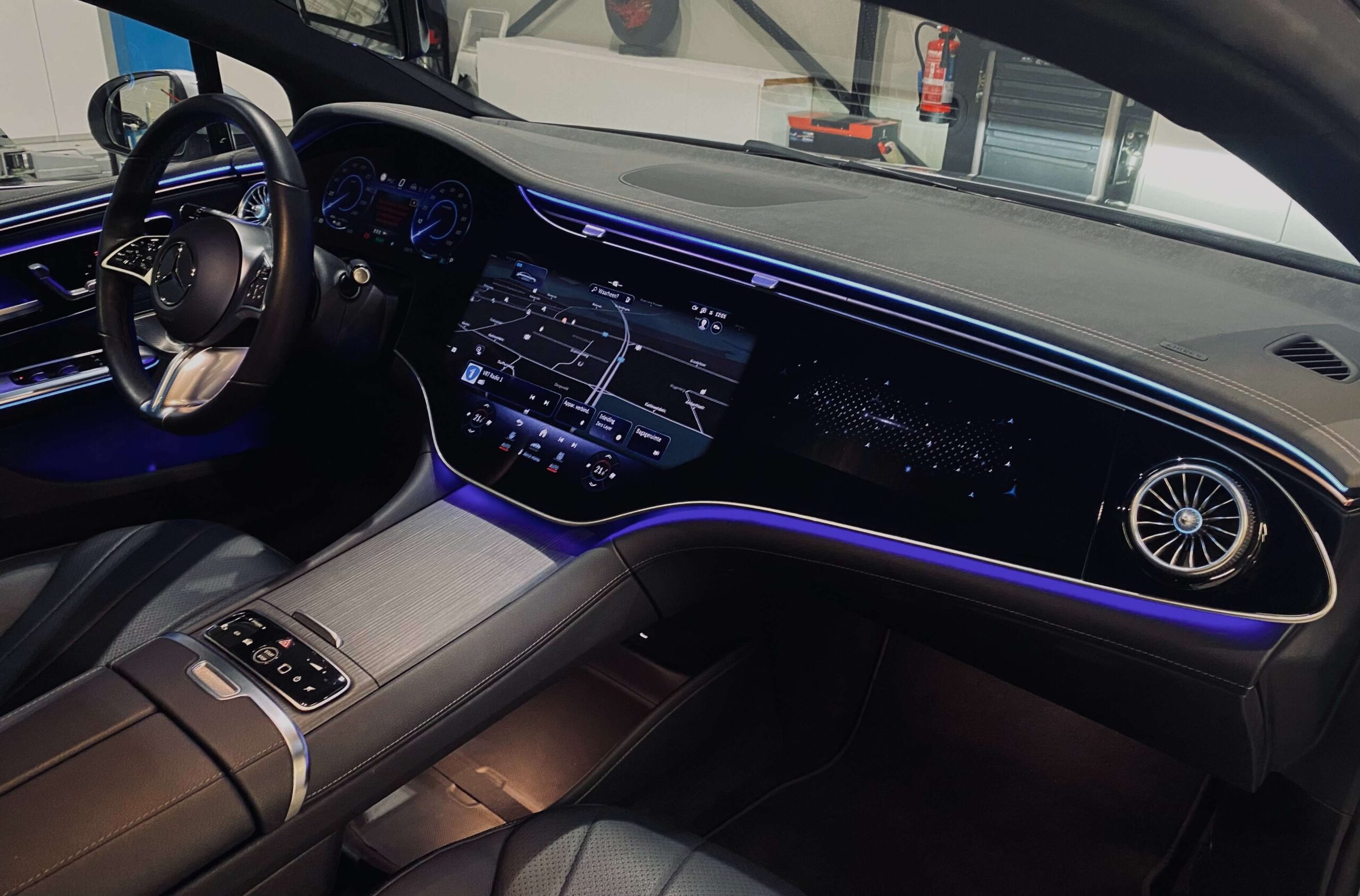 Mercedes-Benz EQE 300 HYPERSCEEN Leder/Burmester/Memory/360/Pano/Trekh