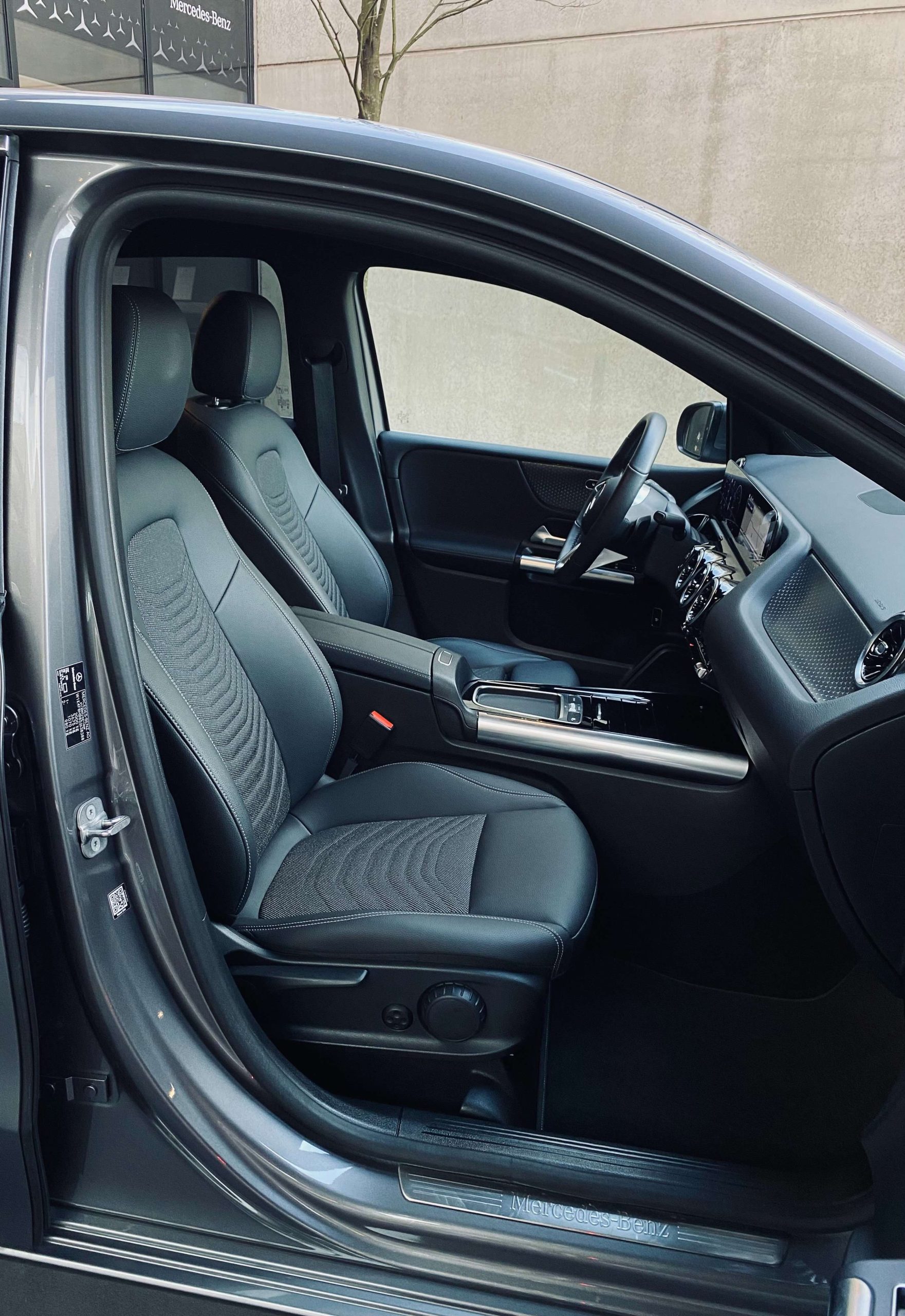 Mercedes-Benz B 200 7G Mild Hybr. LUXURY 18″/MBUX/Camera/Stuurverw.