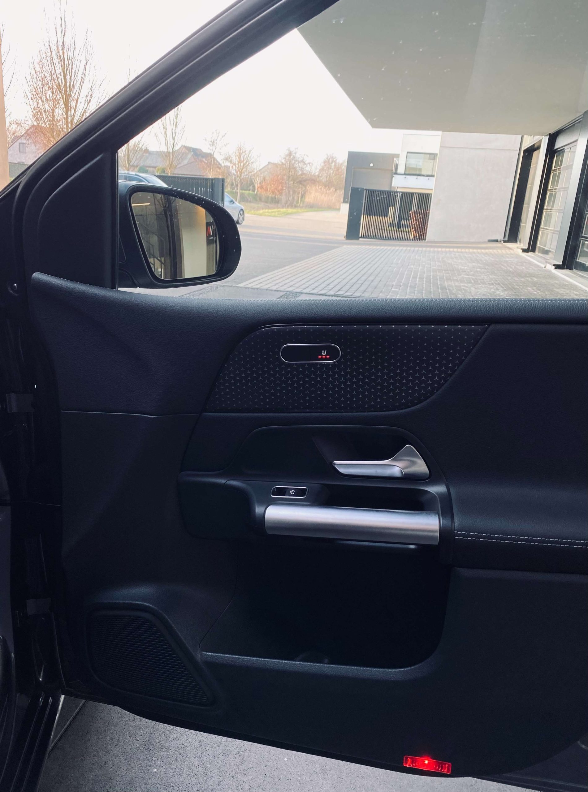 Mercedes-Benz B 200 7G Mild Hybr. LUXURY 18″/MBUX/Camera/Stuurverw.