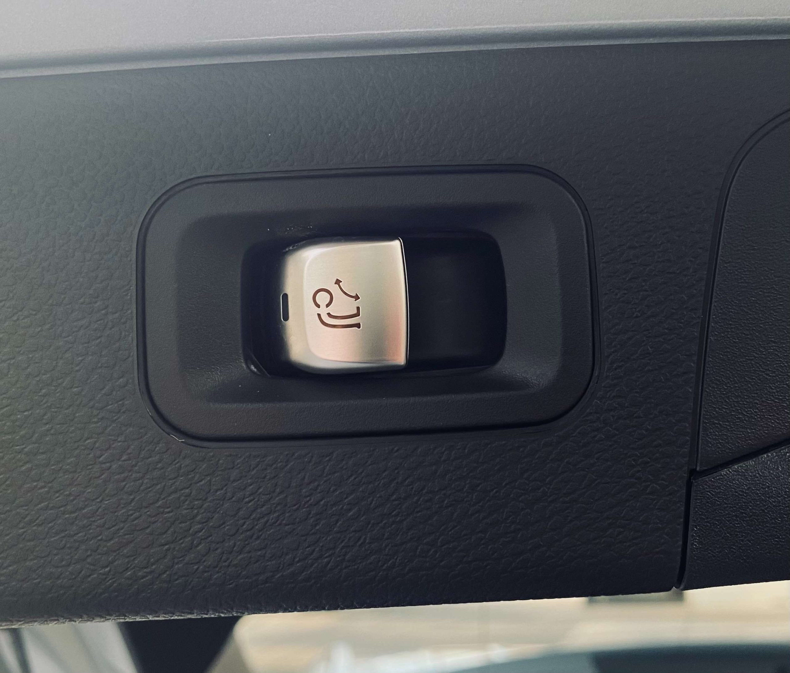 Mercedes-Benz GLC 300 e 9G 4M AMG AIRMATIC/HeadUp/Distronic/360°/Trekh.