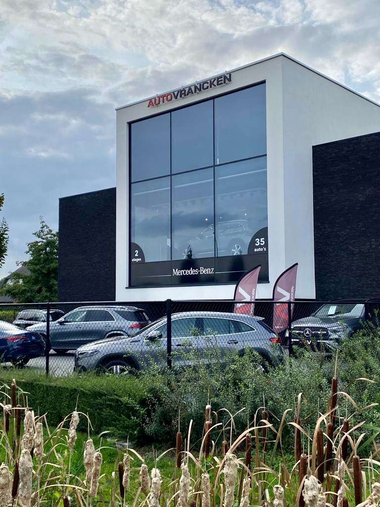 Mercedes-Benz GLC 300 e 9G 4M AMG AIRMATIC/HeadUp/Distronic/360°/Trekh.