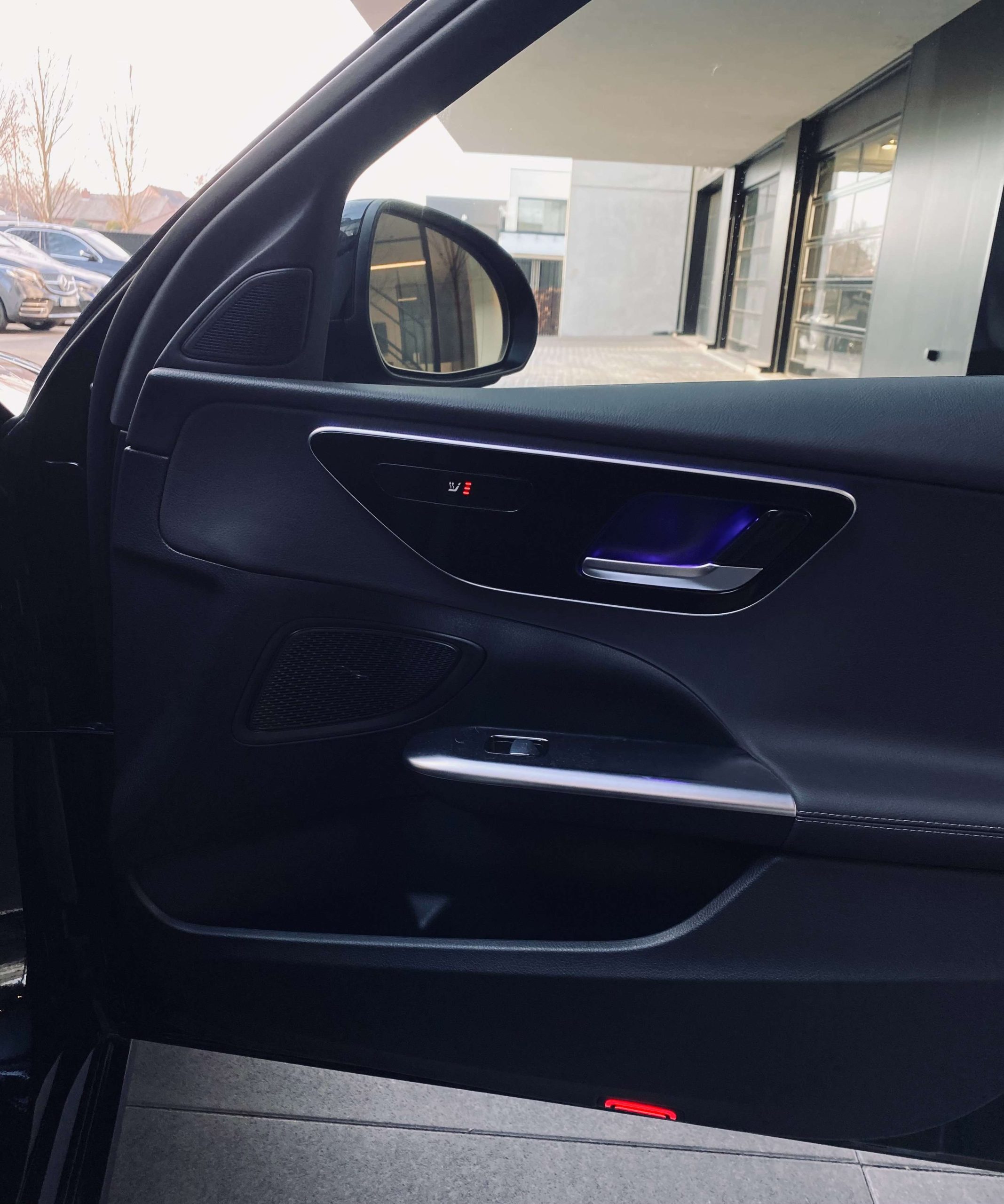 Mercedes-Benz C 200 9G Mild Hybr. SPORT NIGHT MBUX-Premium/Advanced Sound/Ambiente/Camera/Trekhaak/…