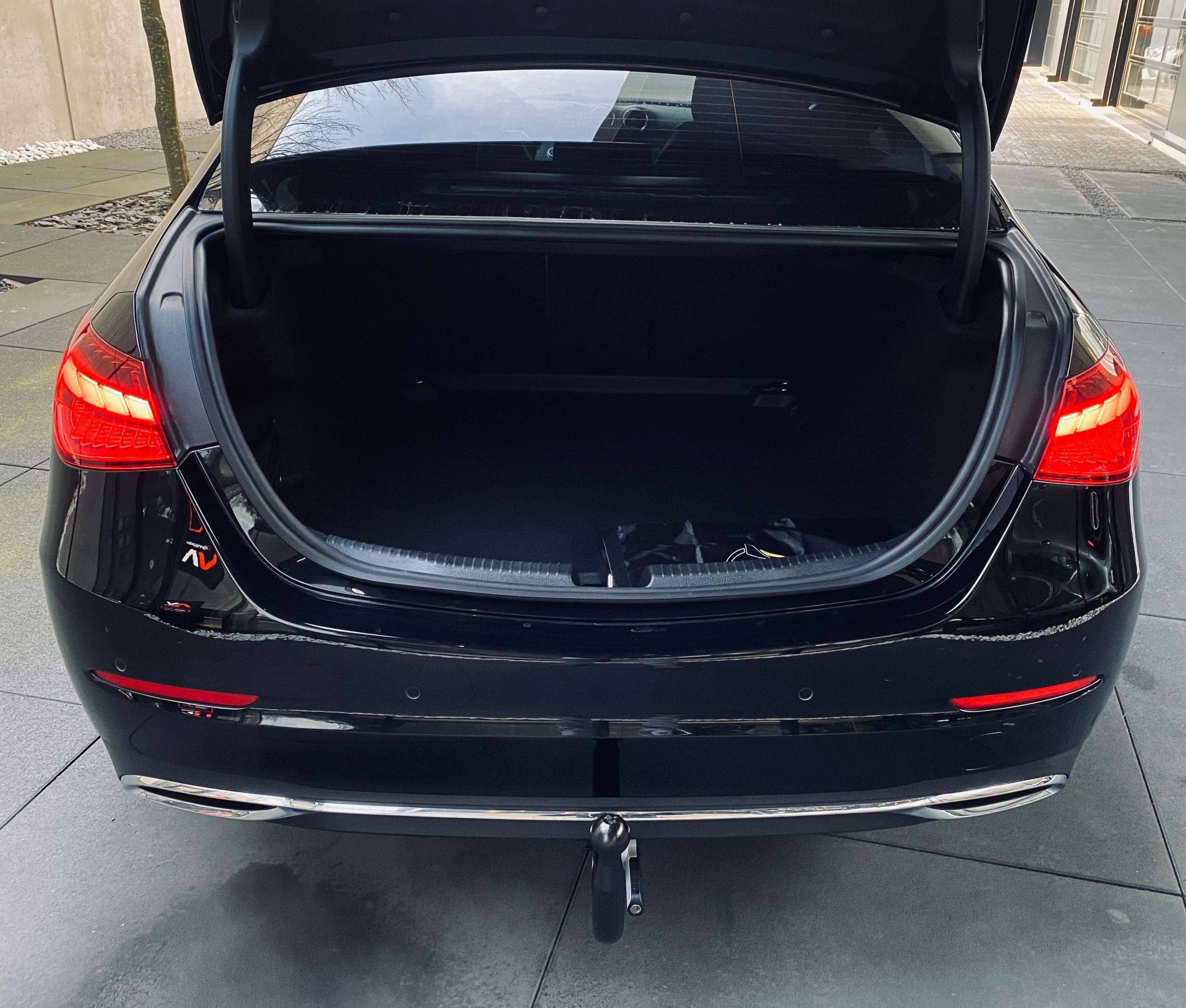 Mercedes-Benz C 200 9G Mild Hybr. SPORT NIGHT MBUX-Premium/Advanced Sound/Ambiente/Camera/Trekhaak/…