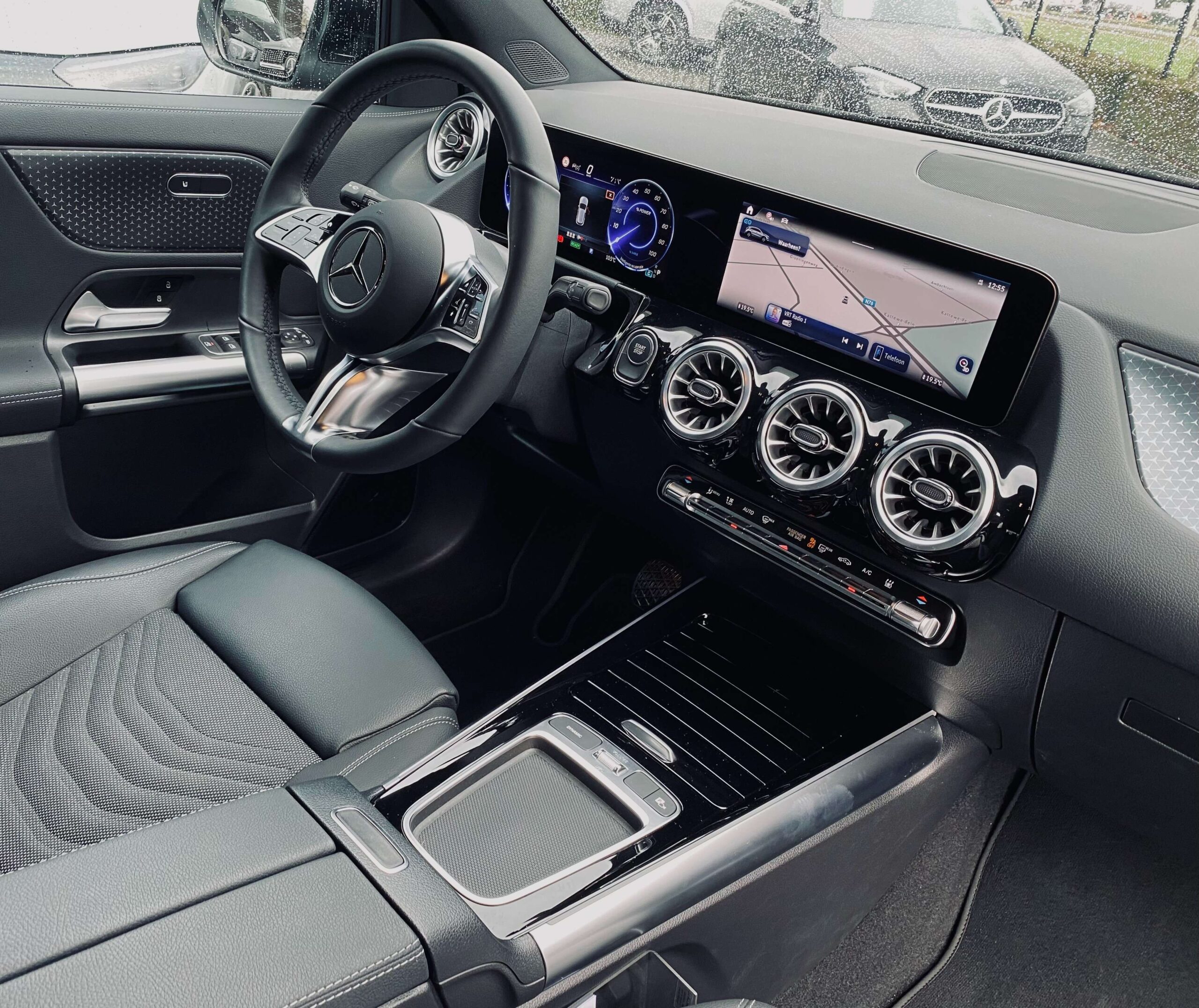 Mercedes-Benz EQA 350 4M AMG StylePack 20″/Distronic/Dodeh./Trekh.