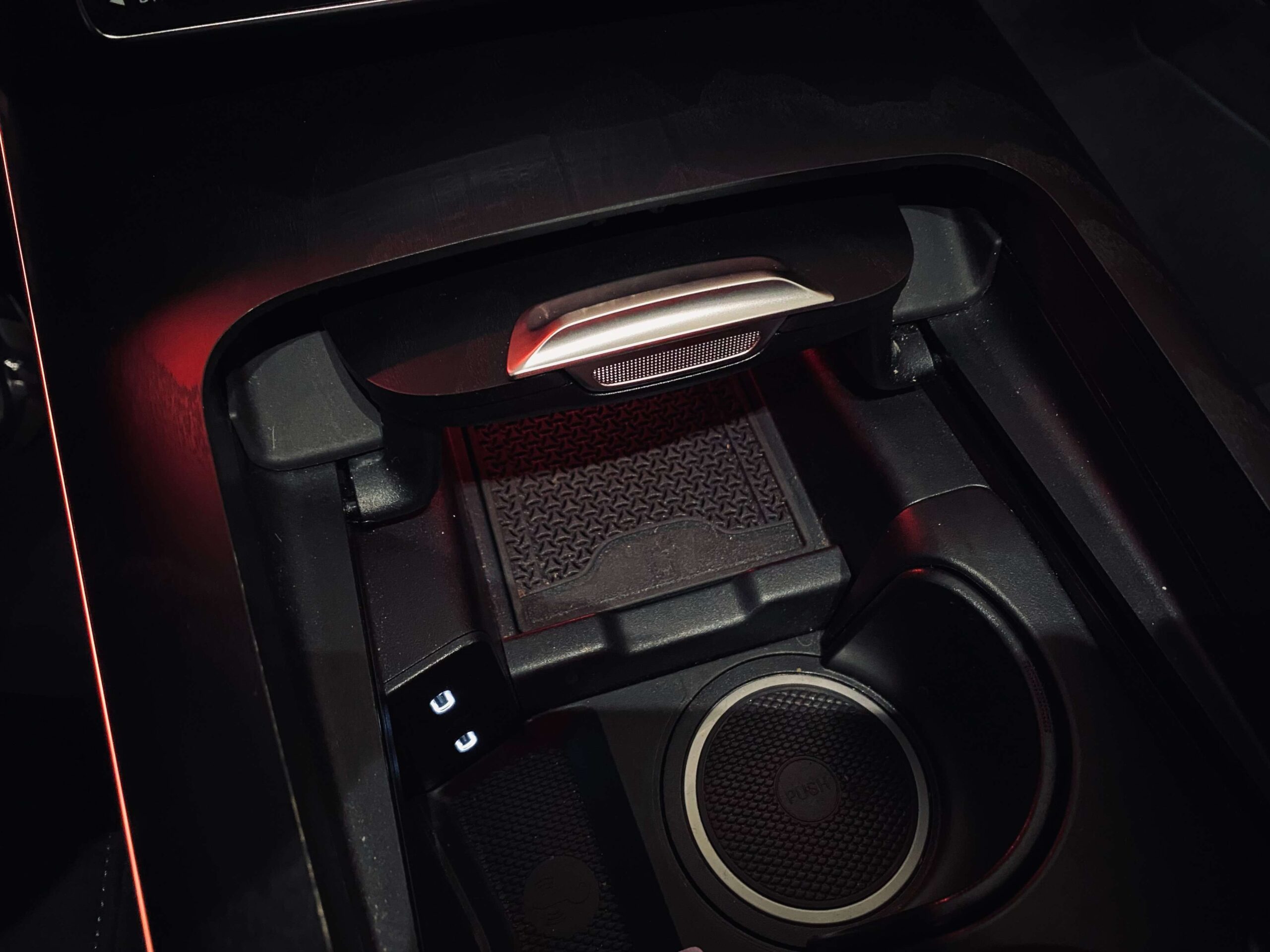 Mercedes-Benz E 300 e 9G Plug-in AMG NIGHT 20″/LUCHTV./Distronic/Trekh