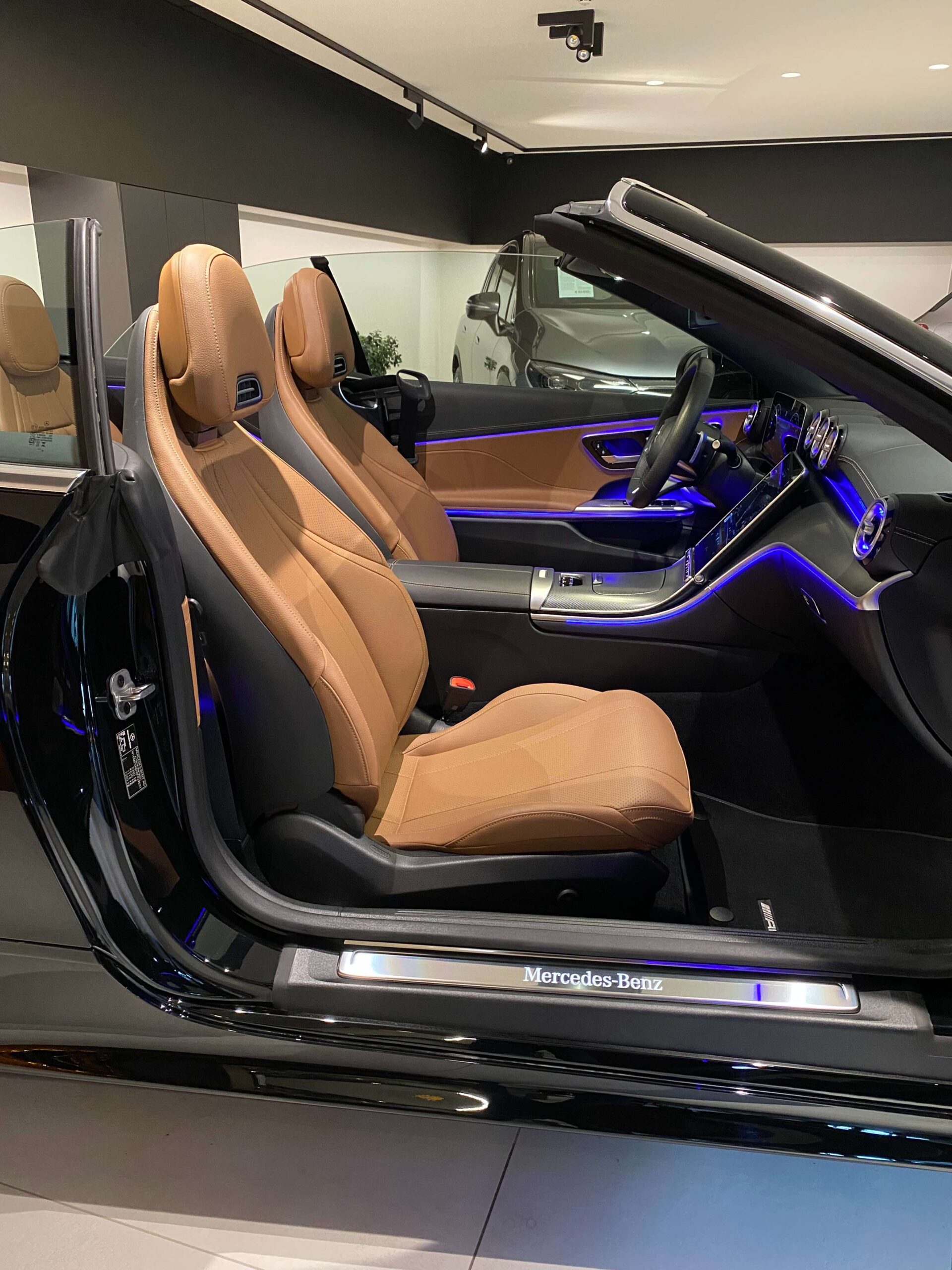 Mercedes-Benz CLE 200 9G AMG 19″/BruinLeder/Distronic/360°/Burmester3D/Memory/…