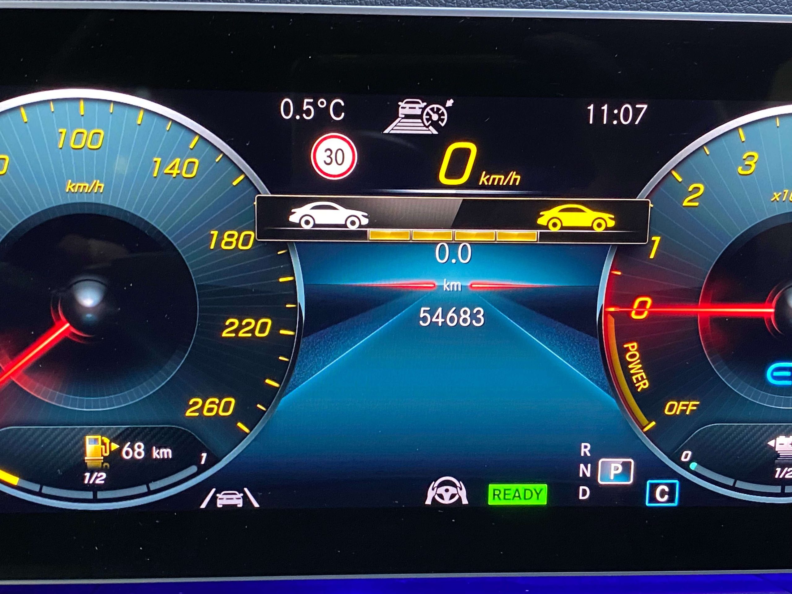 Mercedes-Benz GLE 350 9G Plug-in Distronic+/PanoDak/360/Burmester/Trekh.