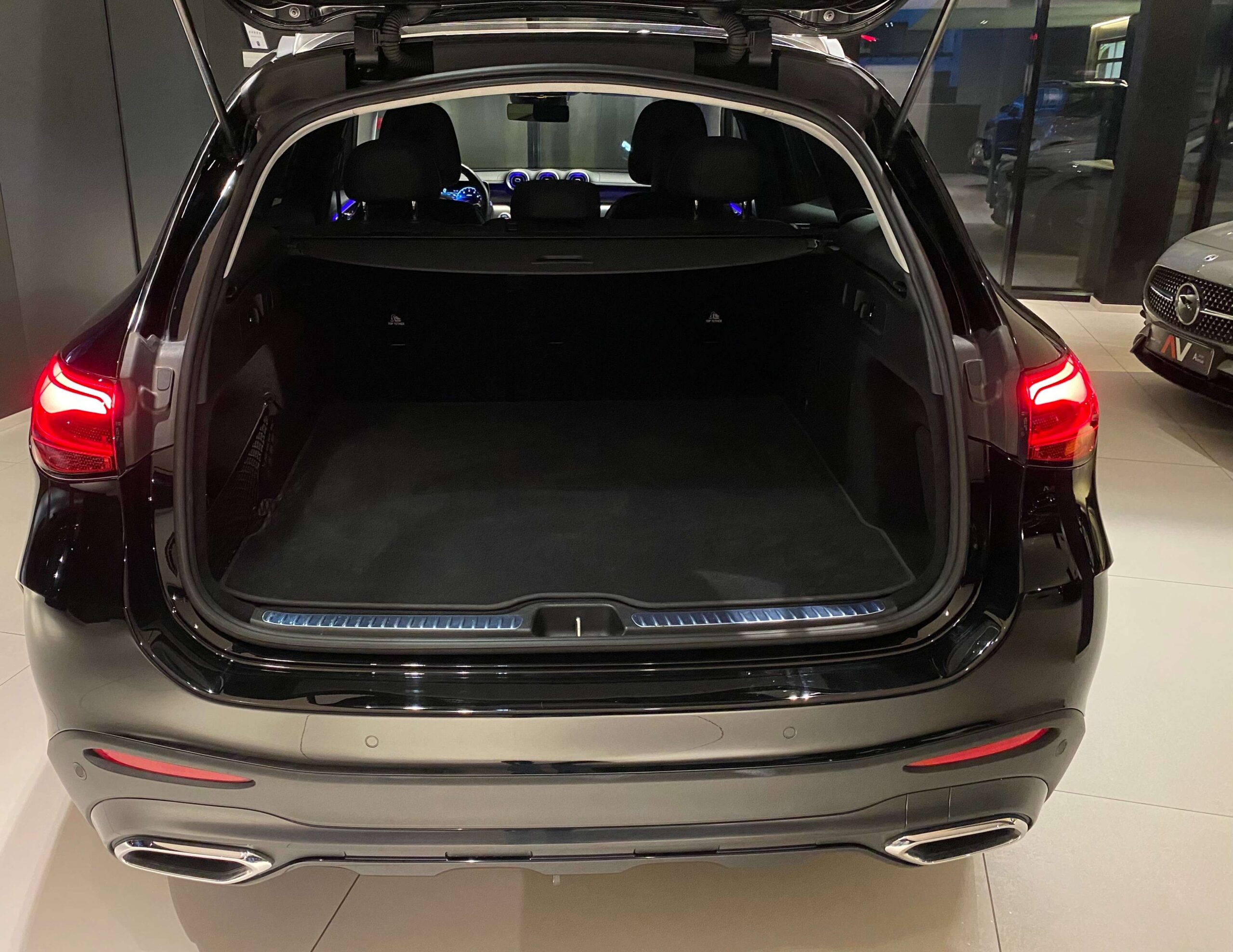 Mercedes-Benz GLC 200 9G 4M AMG NIGHT Distronic/Memory/Leder/Camera/Trek