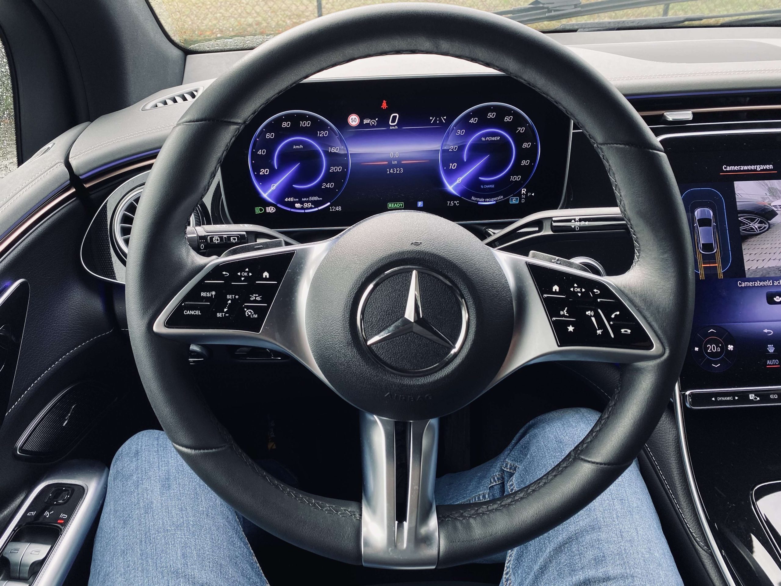 Mercedes-Benz EQE 350 PLUS ExtendedRange DistronicPro/Memory/Leder/Trekh