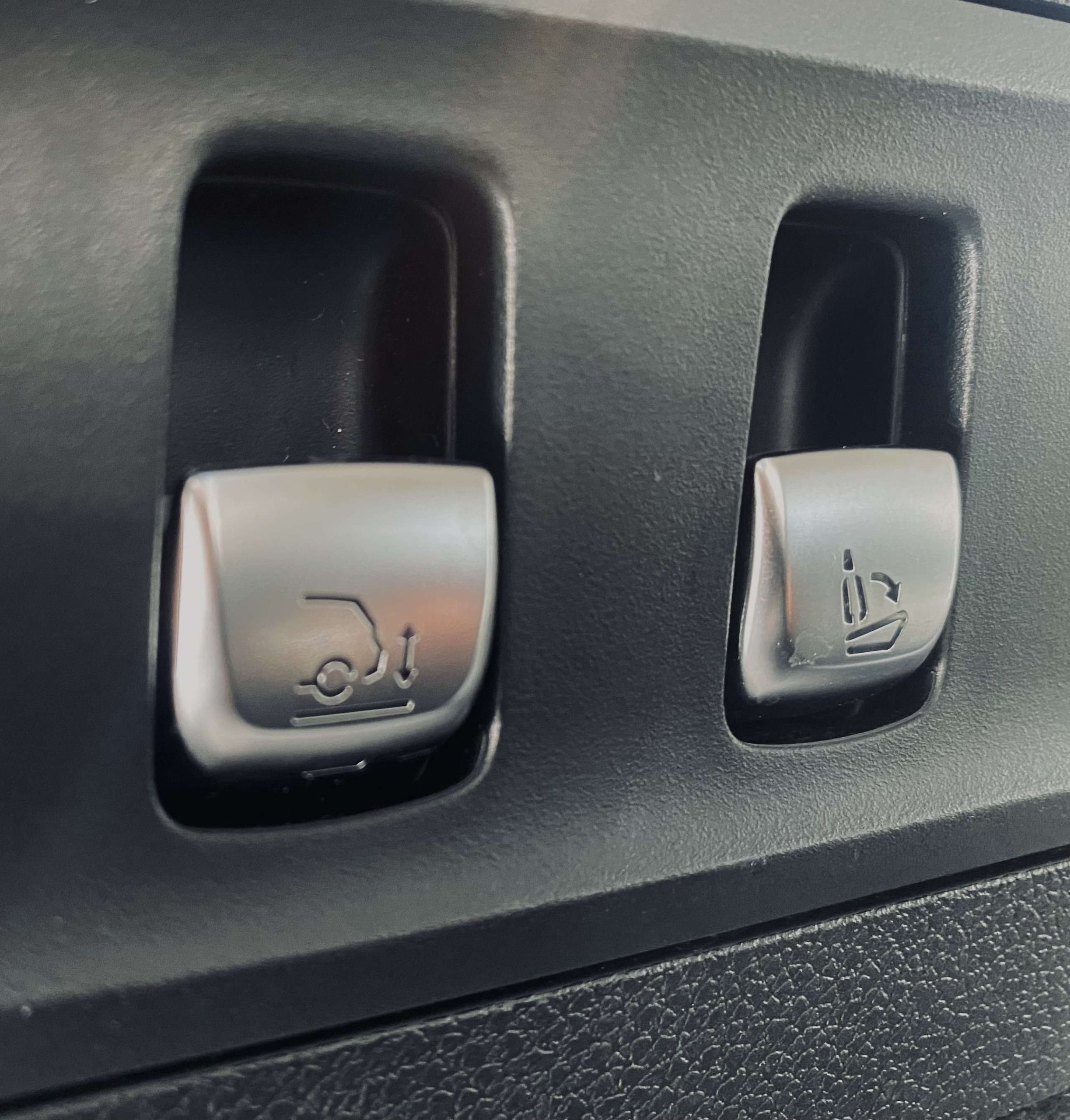 Mercedes-Benz GLC 300 e 9G 4M AMG AIRMATIC/HeadUp/Distronic/360°/Trekh.