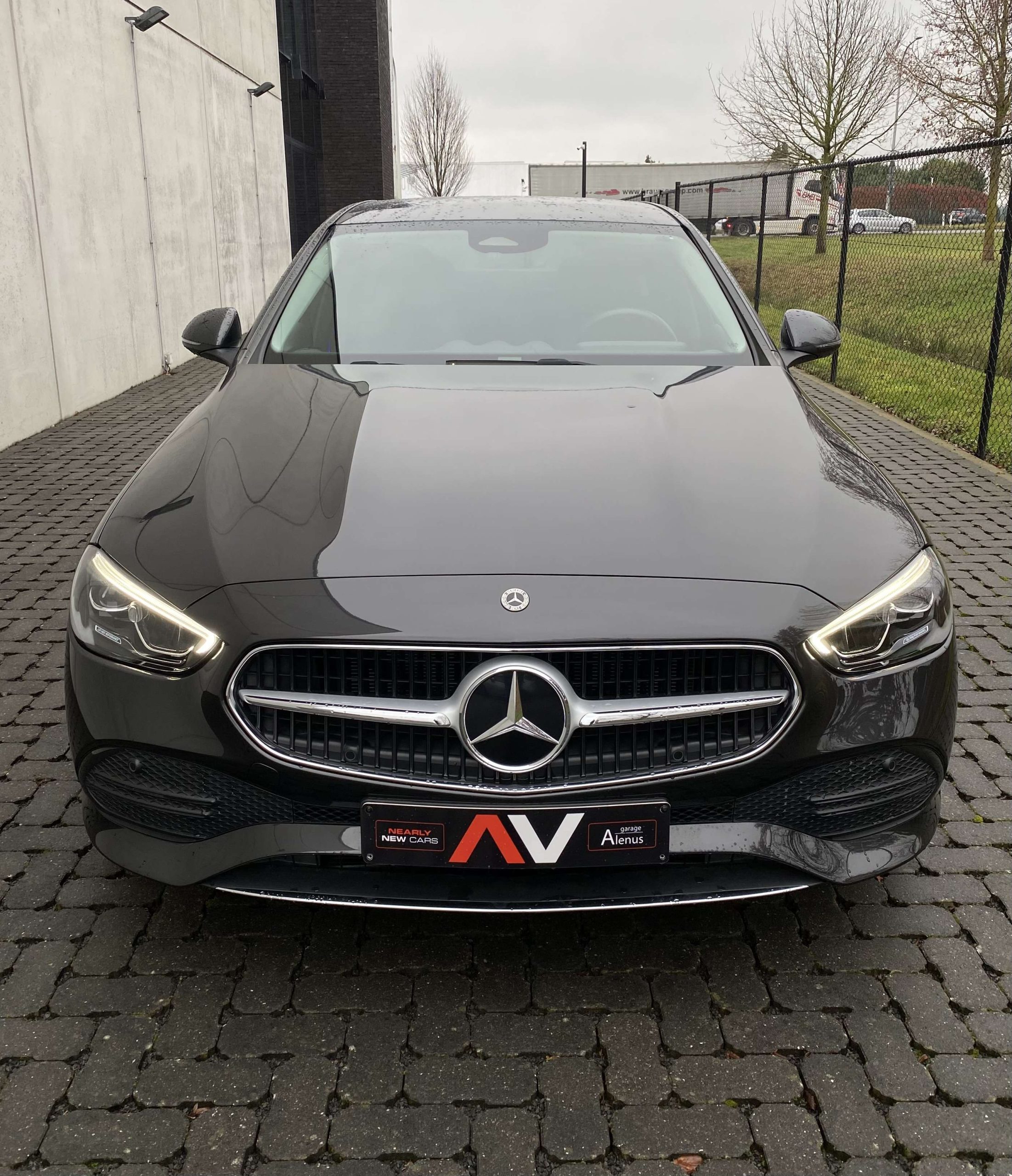 Mercedes-Benz C 300 e 9G Plug-in LUXURY LUCHTVERING/MBUX-Premium/Trekh
