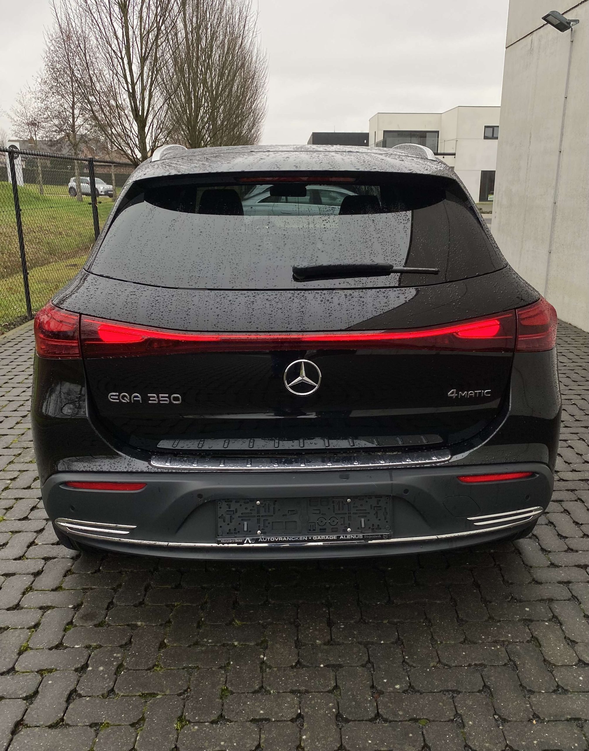 Mercedes-Benz EQA 350 4M AMG StylePack 20″/Distronic/Dodeh./Trekh.