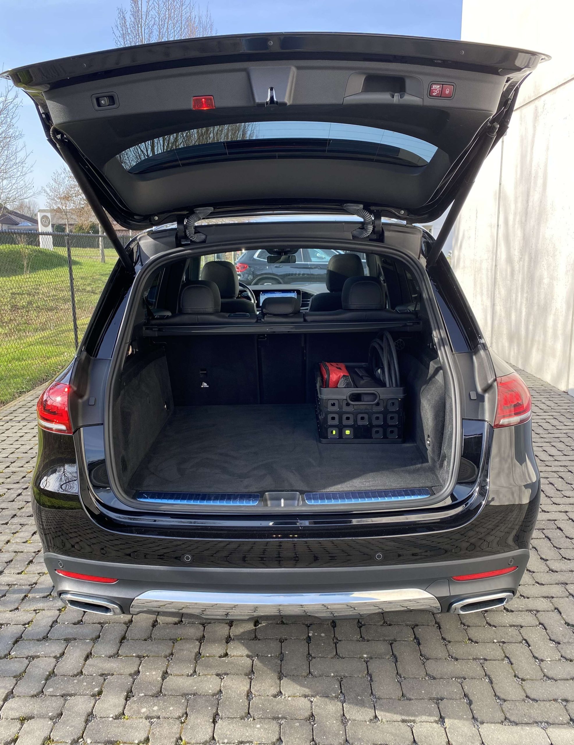 Mercedes-Benz GLE 350 9G Plug-in Distronic+/PanoDak/360/Burmester/Trekh.