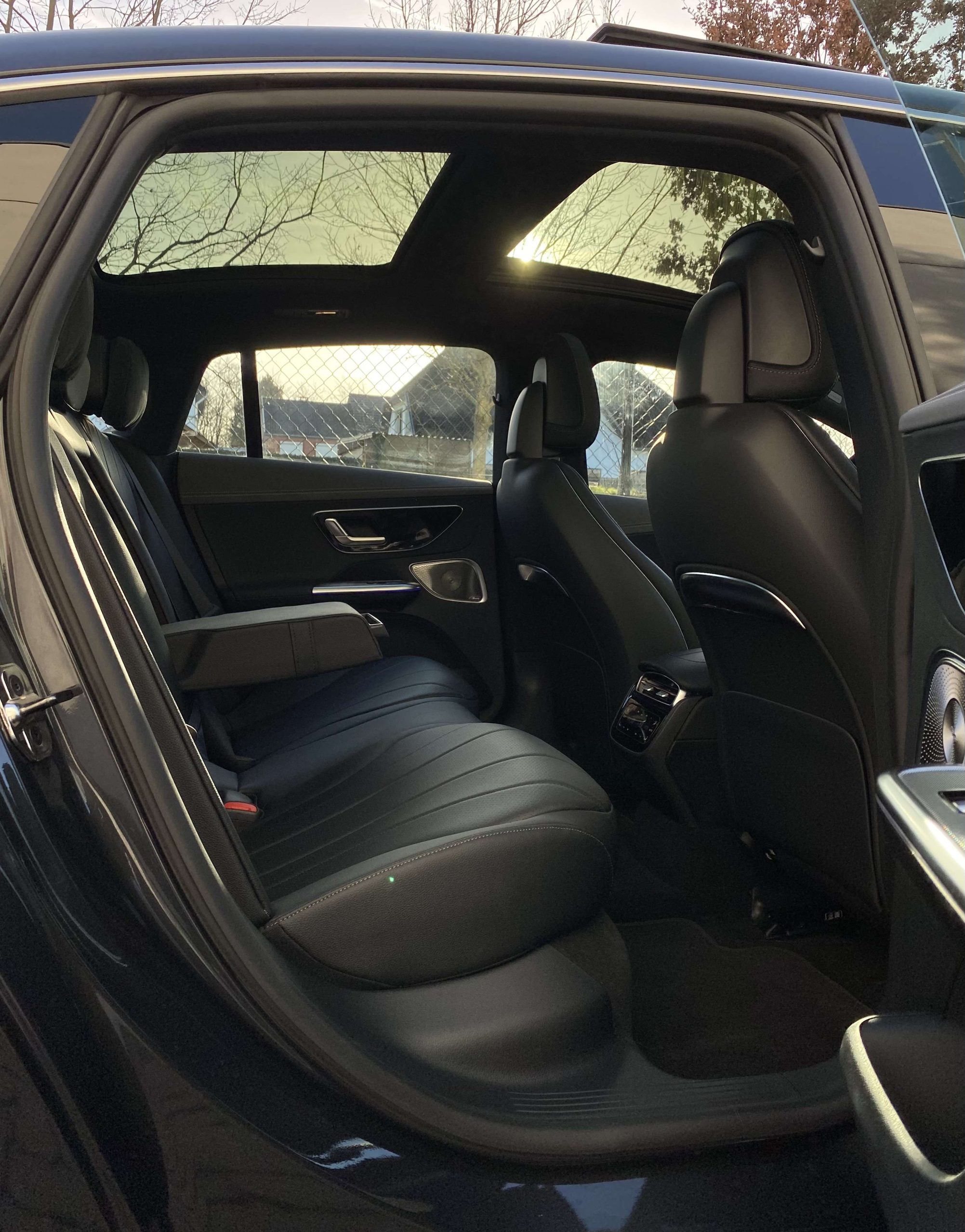 Mercedes-Benz EQE 300 AchterasBest./Distronic/PanoDak/Memory/Leder/Trekh