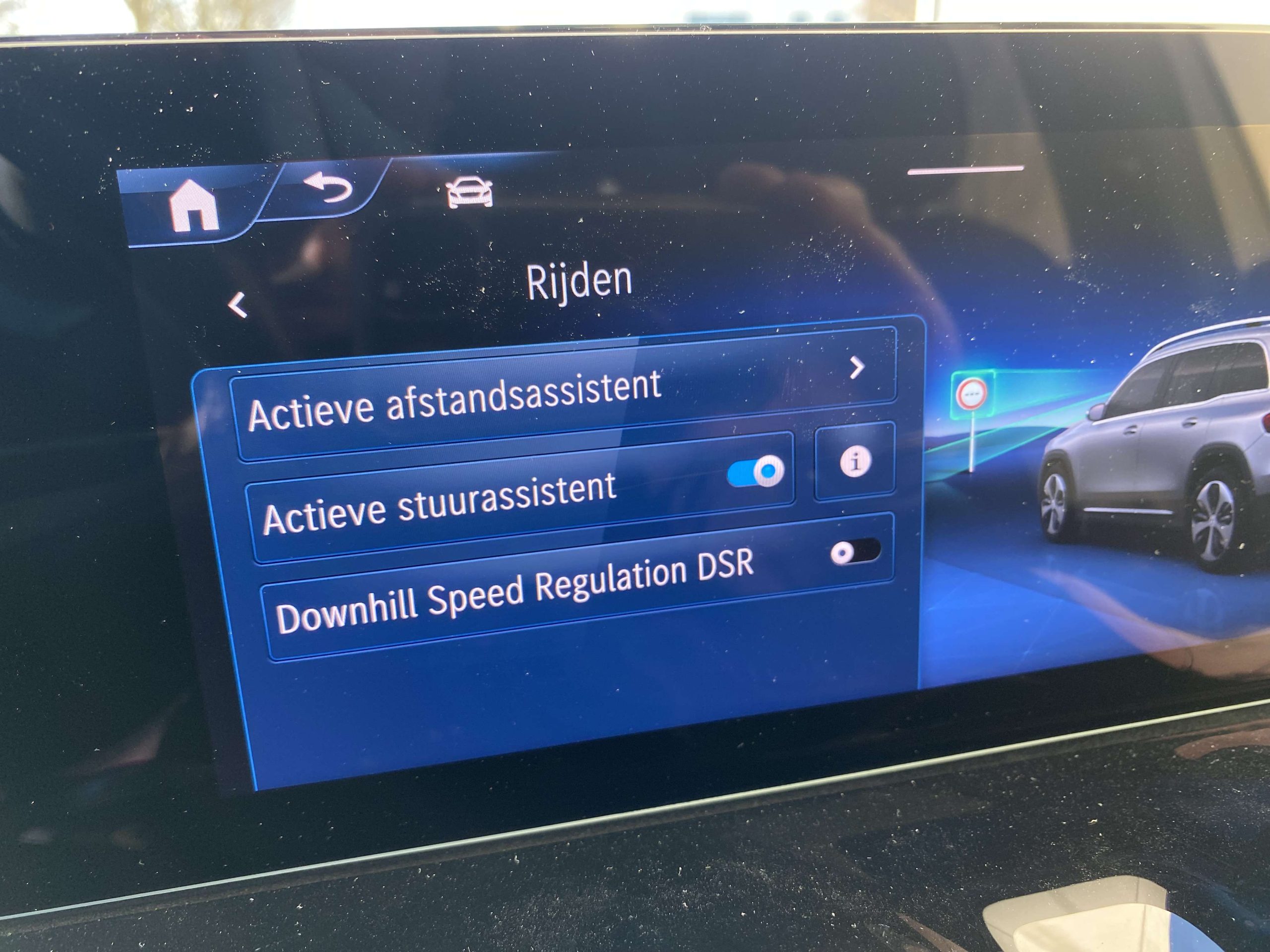 Mercedes-Benz GLB 250 8G 4Matic AMG 19/Distronic/PanoDak/Leder/360/Trekh