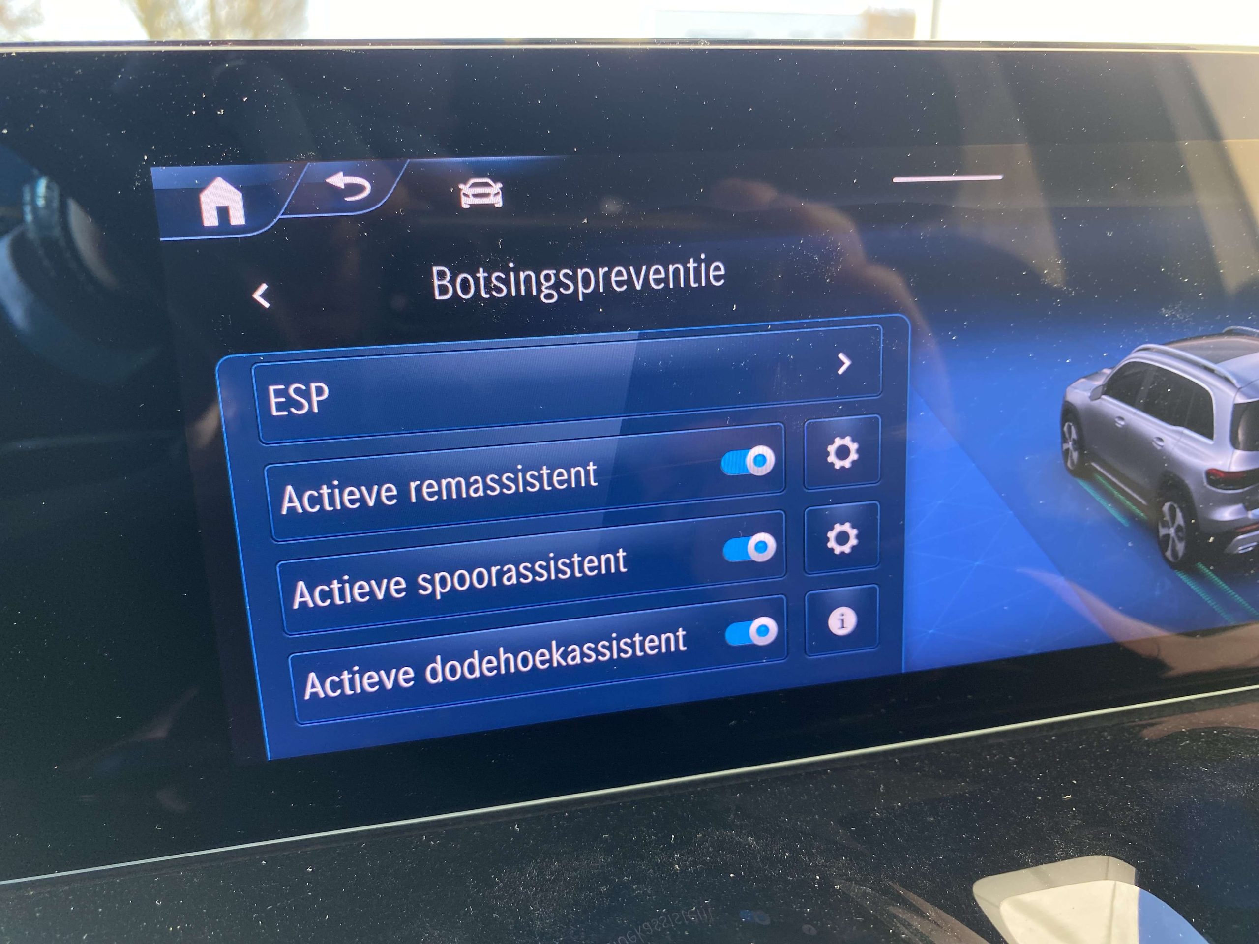 Mercedes-Benz GLB 250 8G 4Matic AMG 19/Distronic/PanoDak/Leder/360/Trekh