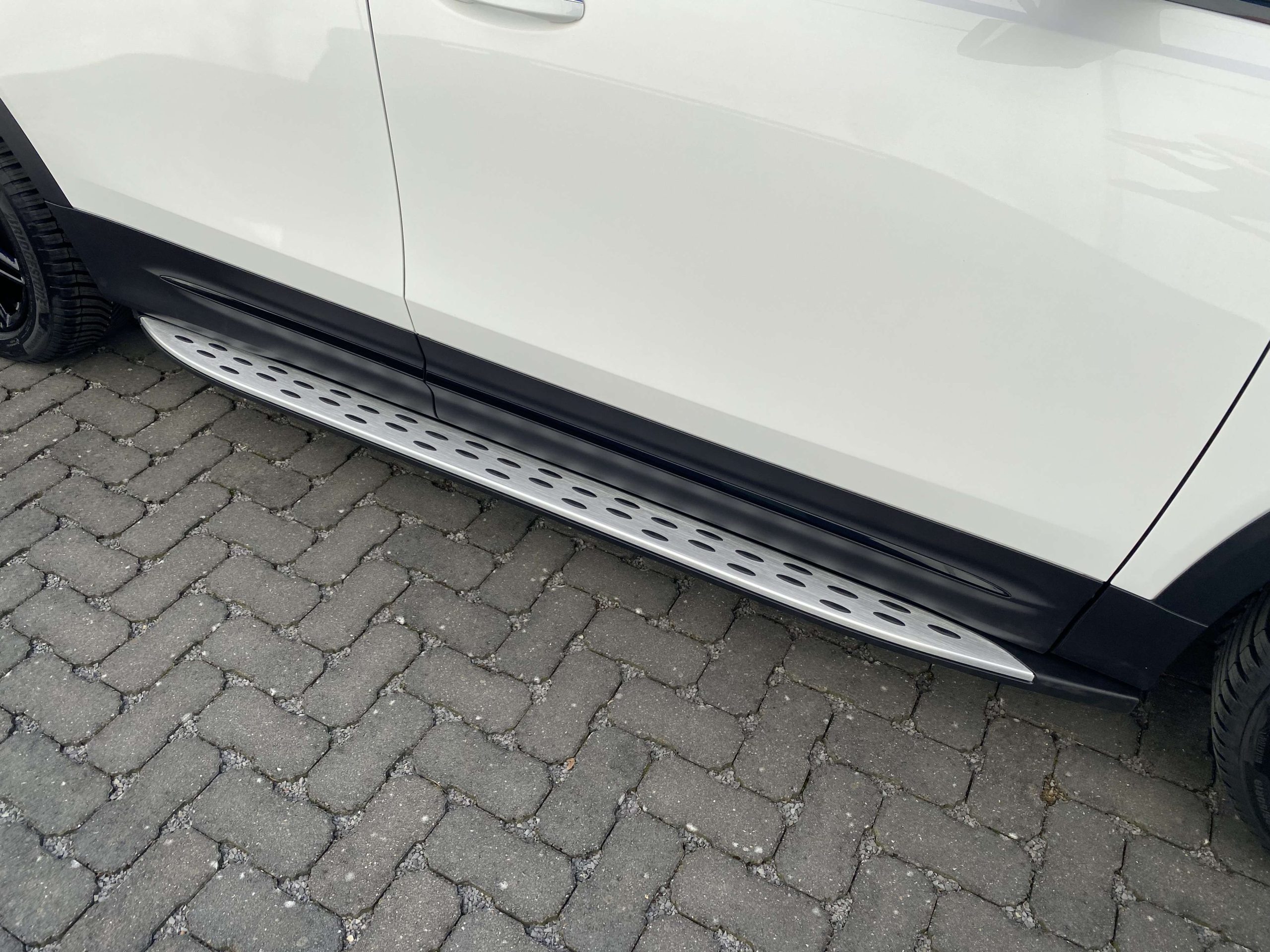 Mercedes-Benz GLB 250 8G 4Matic AMG 19/Distronic/PanoDak/Leder/360/Trekh