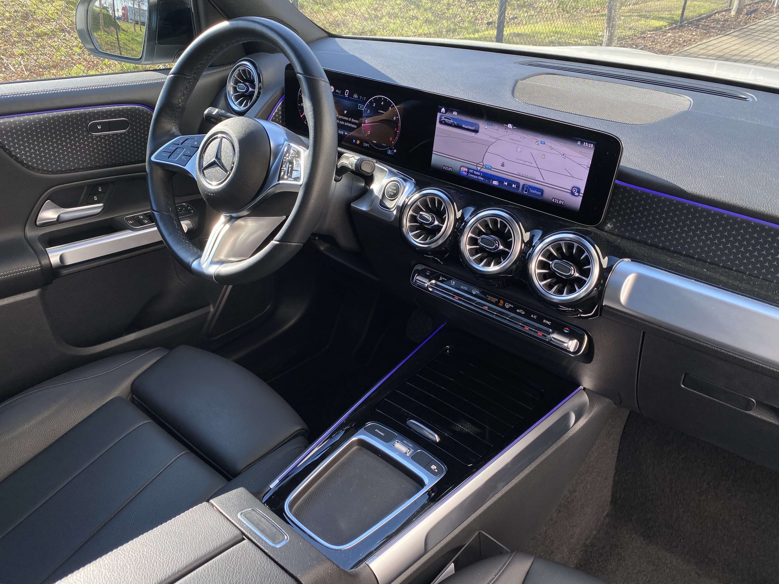 Mercedes-Benz GLB 250 8G 4Matic AMG 19/Distronic/PanoDak/Leder/360/Trekh