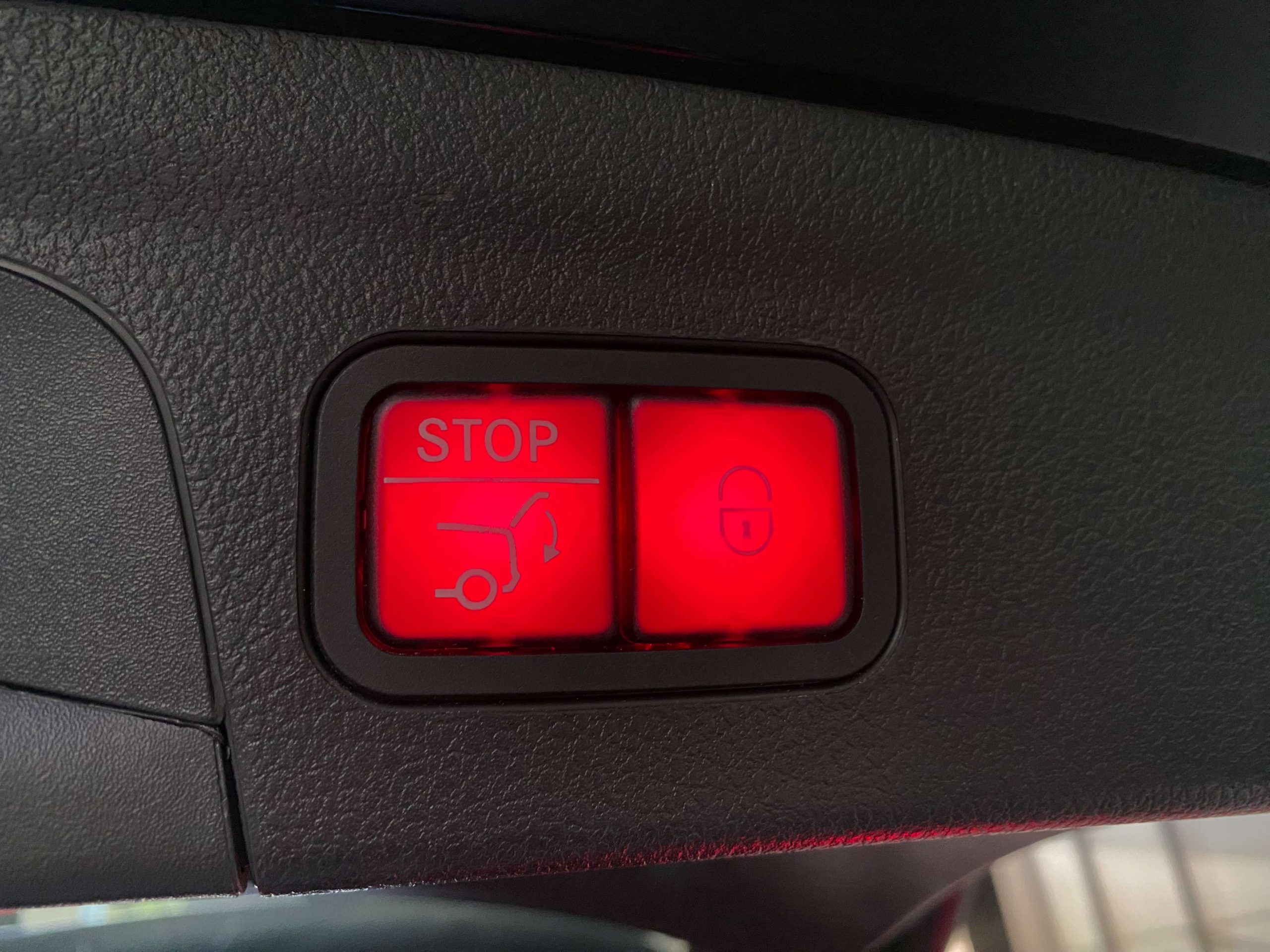 Mercedes-Benz GLE 350 de 9G 4M AIRMATIC/21″/PANODAK/BURM/MEMORY/TREKH.