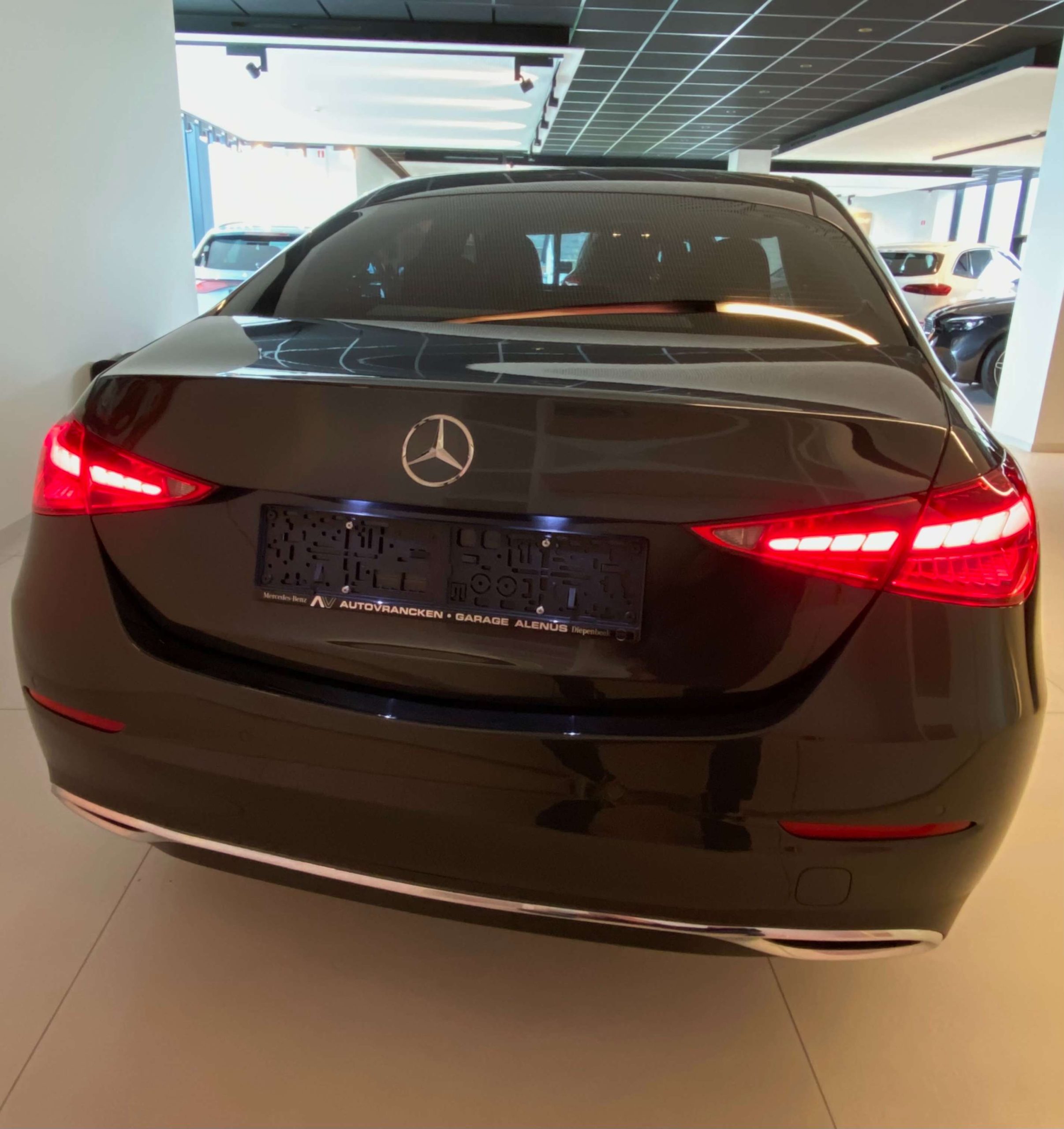 Mercedes-Benz C 300 e 9G Plug-in LUXURY NIGHT Luchtvering/Dodehoek/MBUX-Premium/Ambiente/Trekhaak/…