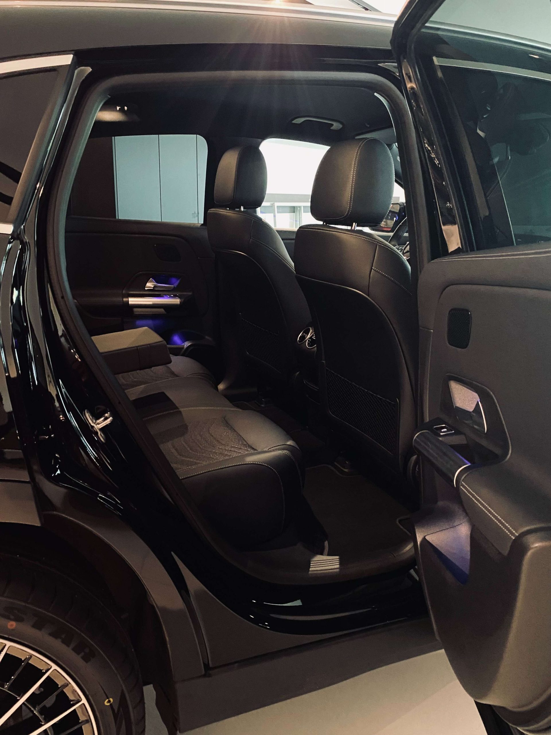 Mercedes-Benz EQA 350 4Matic 20″/Distronic/Dodehoek/Ambiente/Trekhaak