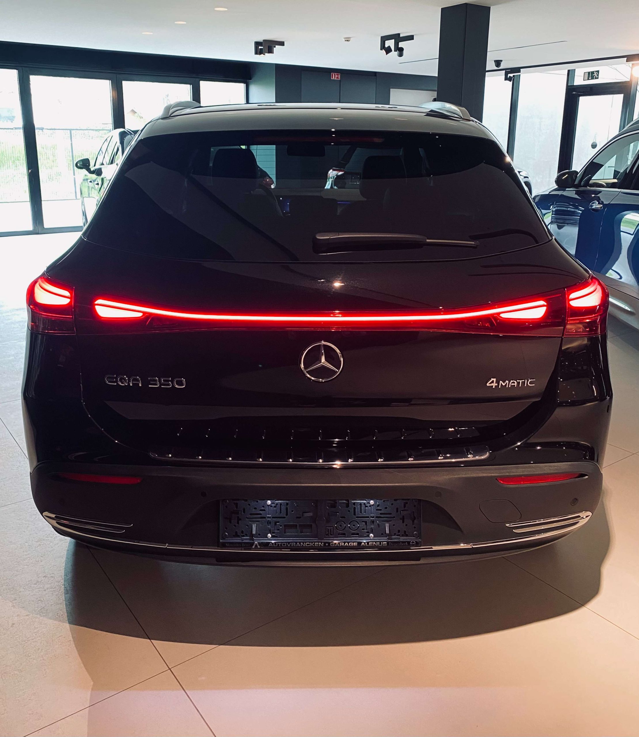 Mercedes-Benz EQA 350 4Matic 20″/Distronic/Dodehoek/Ambiente/Trekhaak