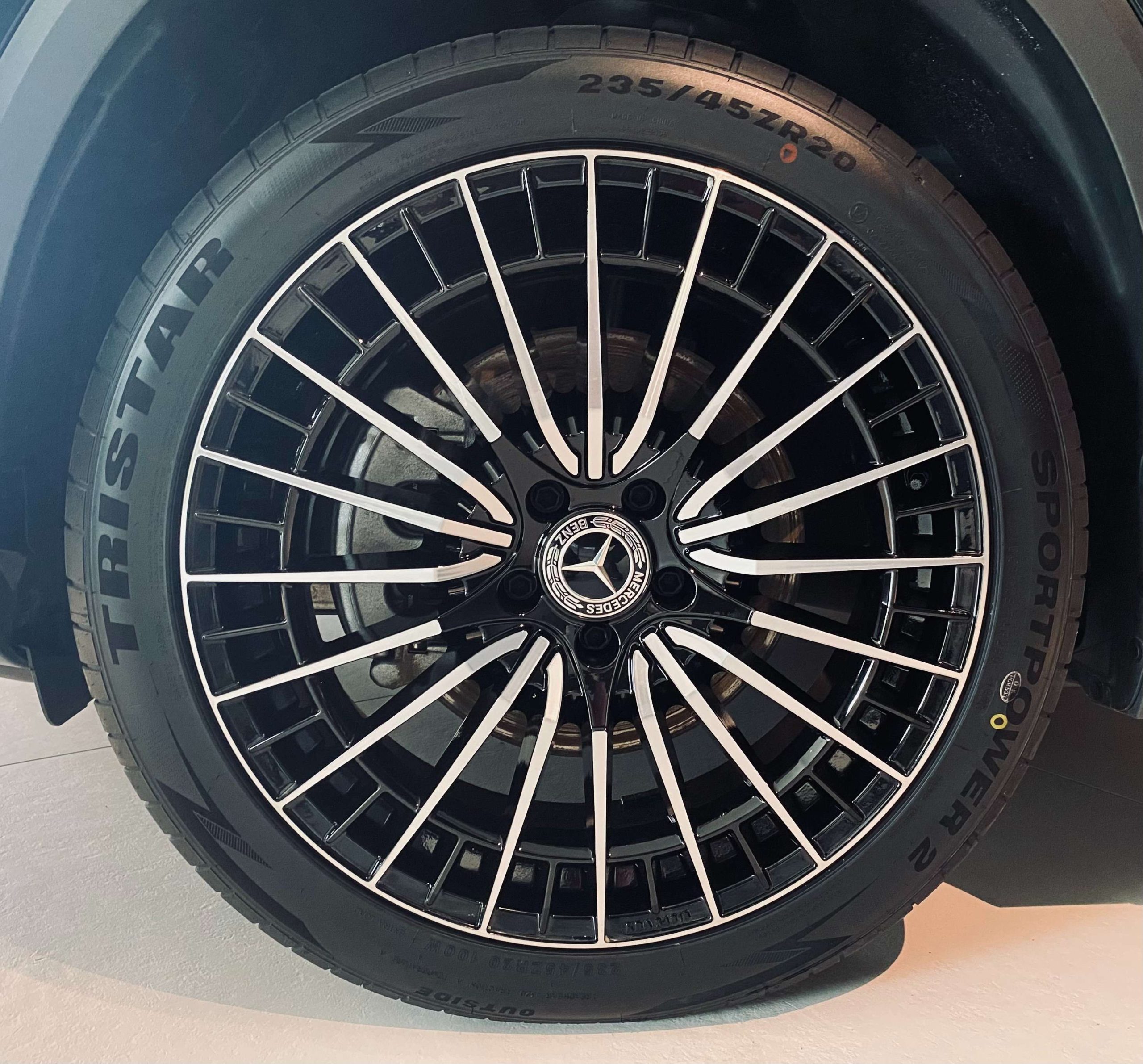 Mercedes-Benz EQA 350 4Matic 20″/Distronic/Dodehoek/Ambiente/Trekhaak