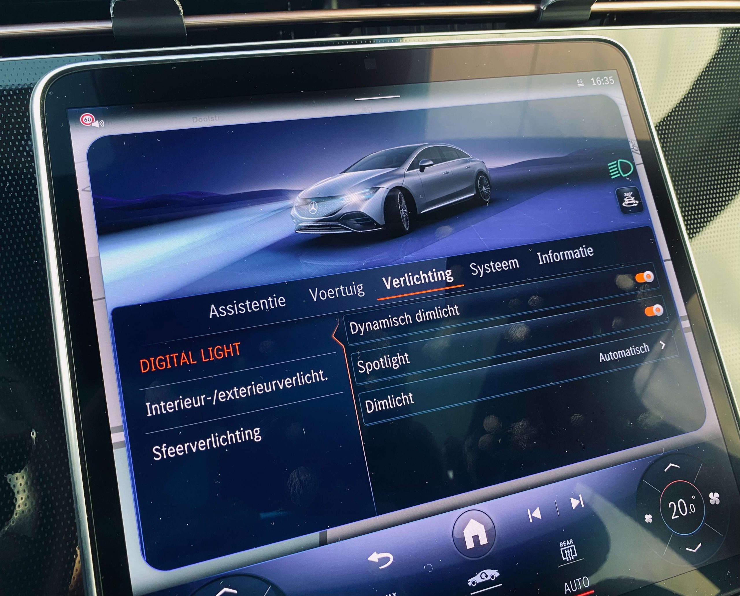 Mercedes-Benz EQE 300 Distronic+/Achterasbesturing/Burmester3D/PanoDak/360°/Memory/Leder/Augm.Reality/DigitalLight/Trekhaak/…