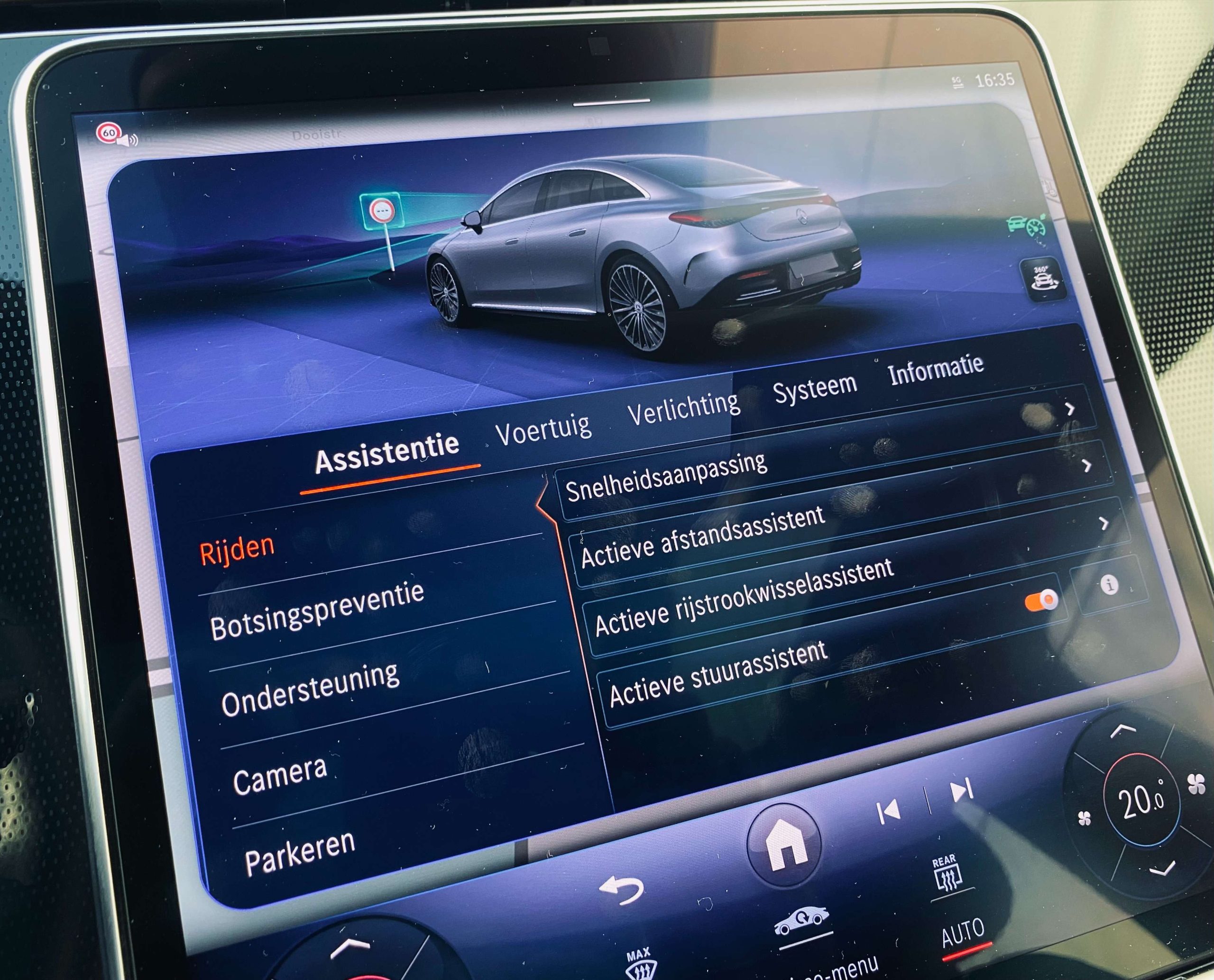 Mercedes-Benz EQE 300 Distronic+/Achterasbesturing/Burmester3D/PanoDak/360°/Memory/Leder/Augm.Reality/DigitalLight/Trekhaak/…