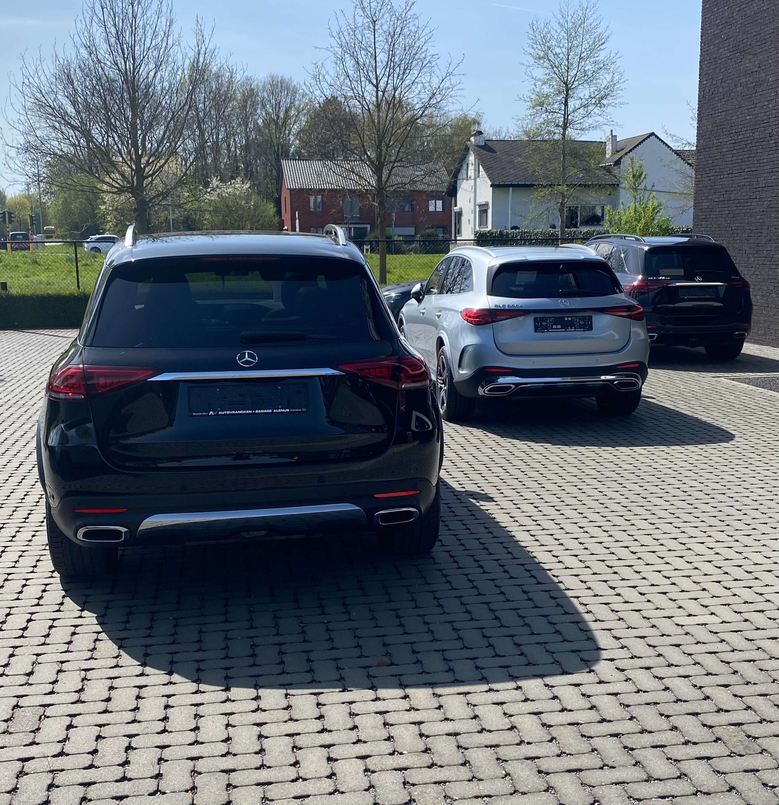 Mercedes-Benz GLE 350 9G Plug-in Distronic+/PanoDak/360/Burmester/Trekh.