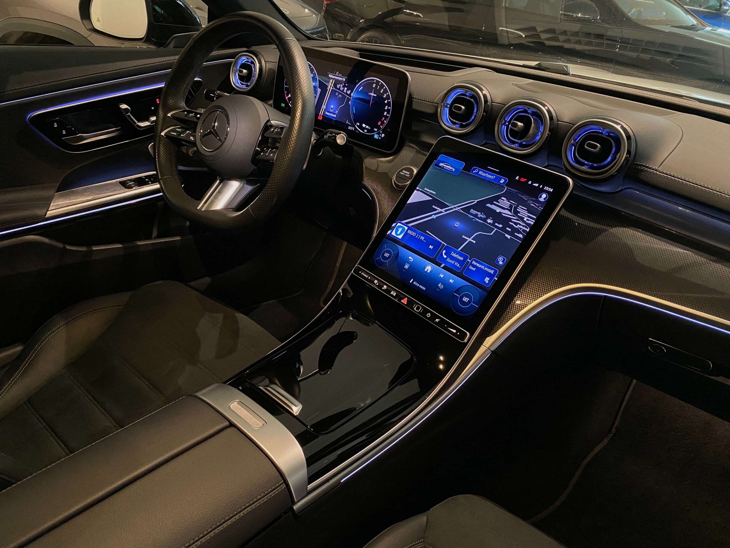 Mercedes-Benz CLE 300 e 9G Plug-in COUPE AMG NIGHT 19″/Luchtvering/Distronic+/Head-Up/DigitalLight/Memory/PanoDak/Trekhaak/…