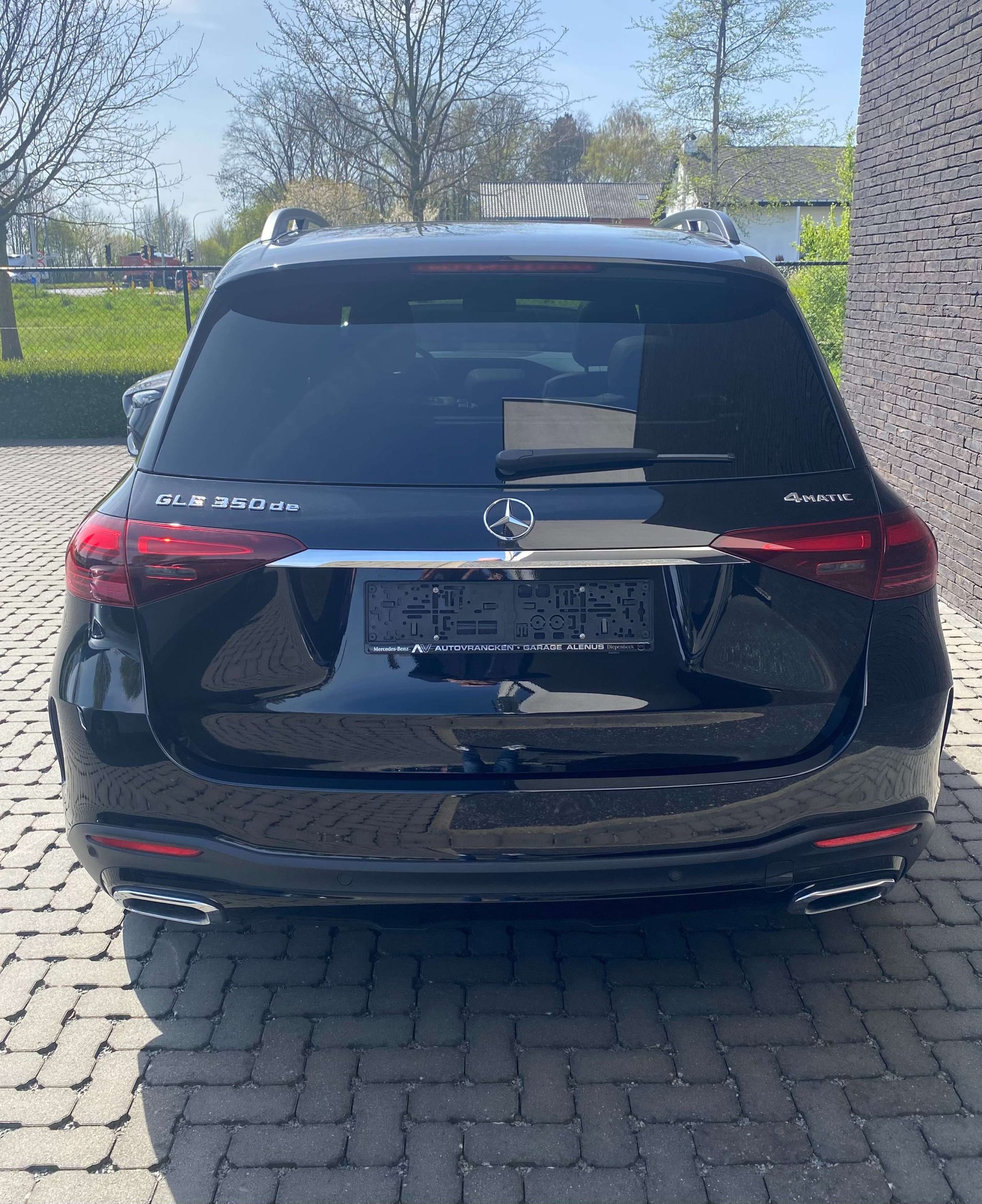 Mercedes-Benz GLE 350 de 9G 4M AIRMATIC/21″/PANODAK/BURM/MEMORY/TREKH.