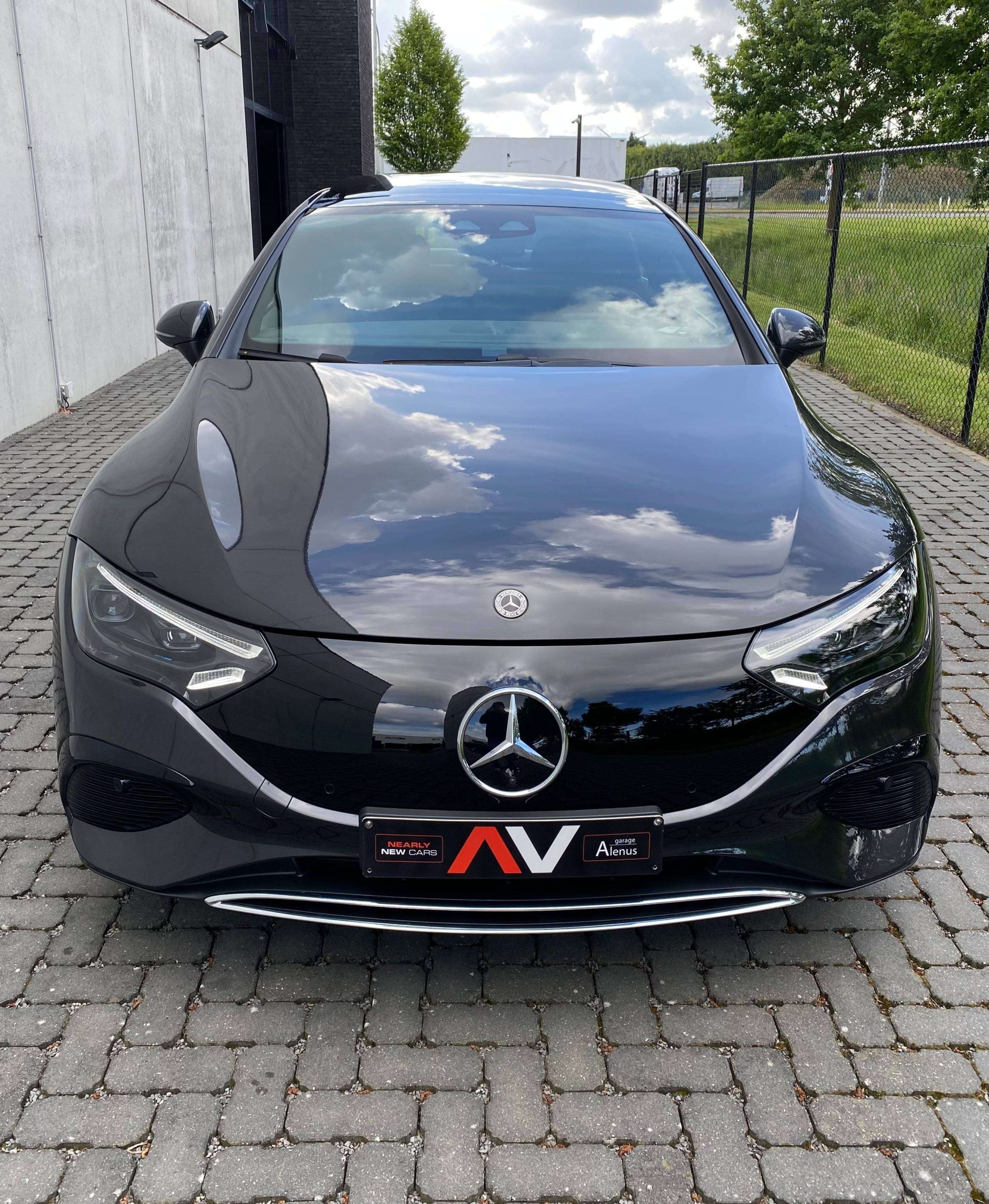 Mercedes-Benz EQE 300 Distronic+/Achterasbesturing/19″AMG/Burmester3D/PanoDak/360°/Memory/Leder/Augm.Reality/DigitalLight/Trekhaak/…