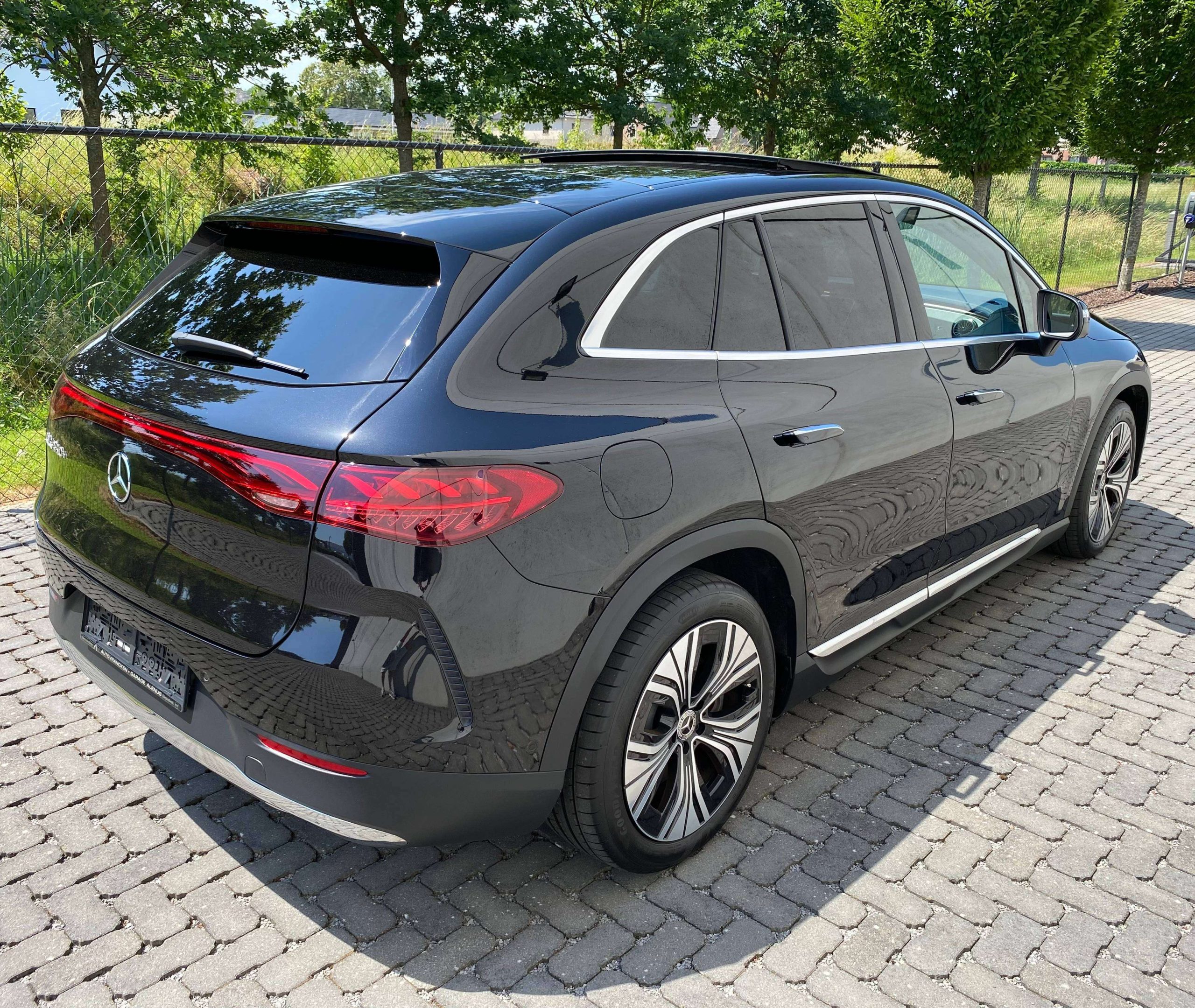 Mercedes-Benz EQE SUV 350+ ExtraRange LUXURY-EXECUTIVE AIRMATIC/ACHTERASBESTURING/Distronic/360/PanoDak/Burmester/DigitalLight/Memory