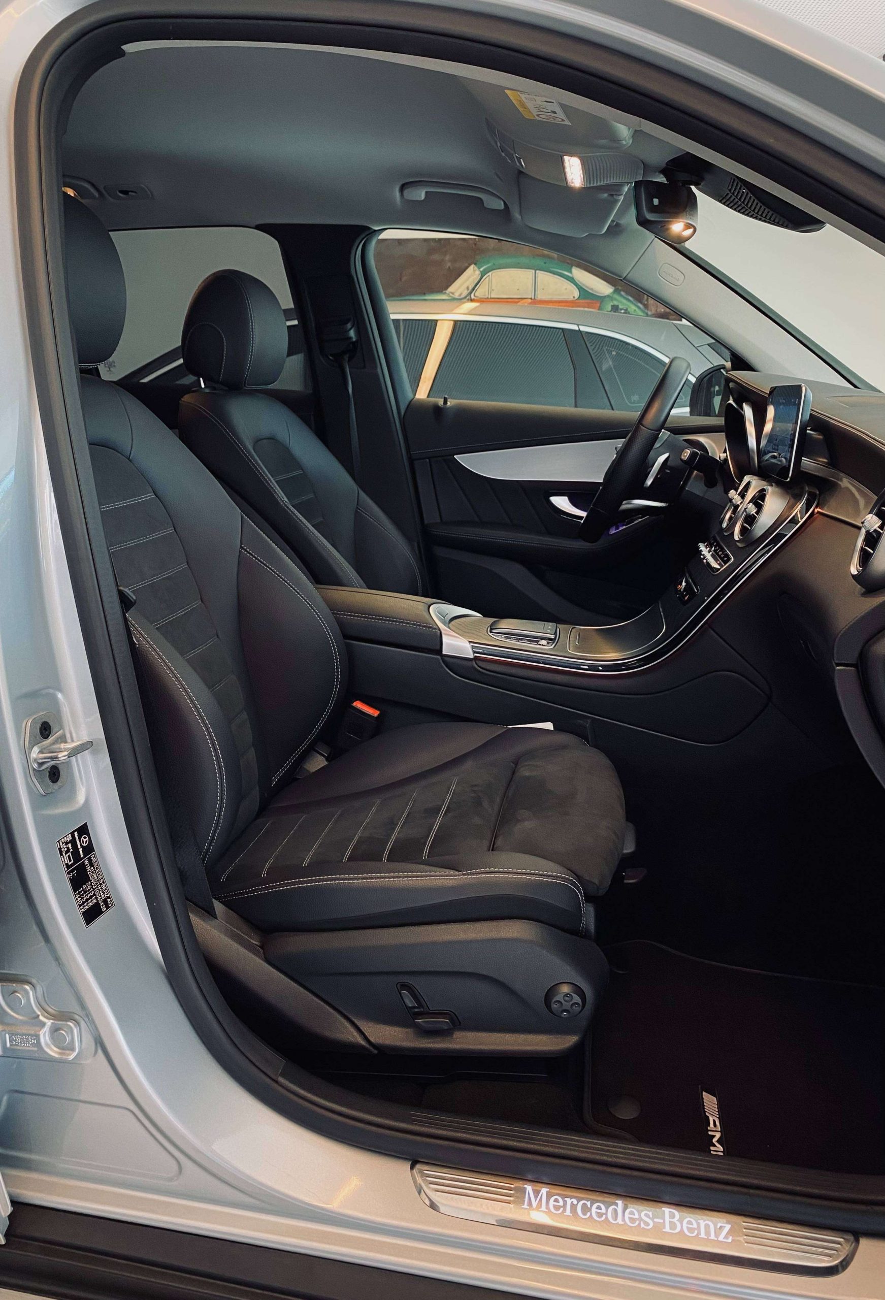 Mercedes-Benz GLC 300 e 9G 4M AMG Distronic/Airmatic-Luchtvering/HeadUp/360°/Zijtreden/Ambiente/Trekhaak