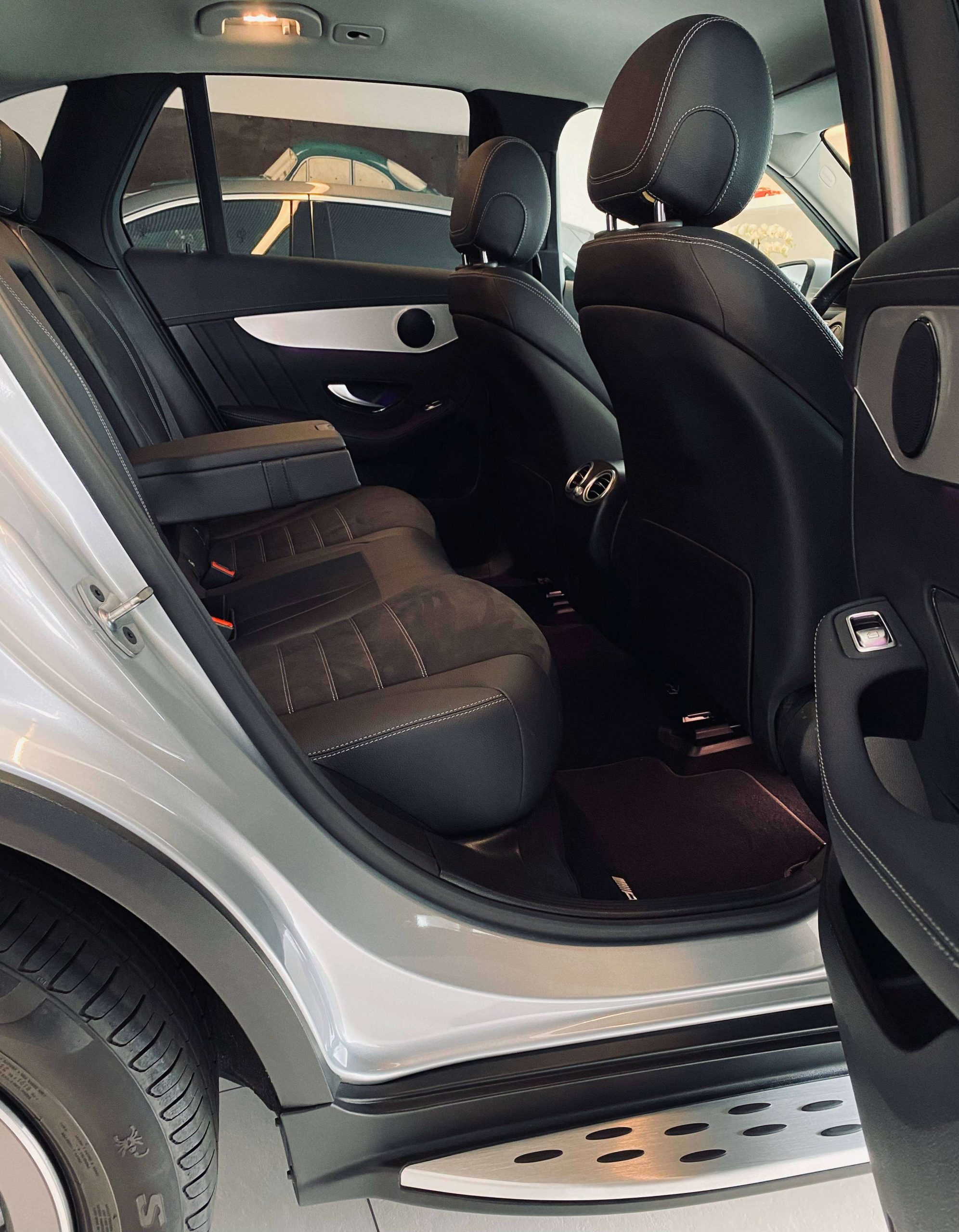Mercedes-Benz GLC 300 e 9G 4M AMG Distronic/Airmatic-Luchtvering/HeadUp/360°/Zijtreden/Ambiente/Trekhaak