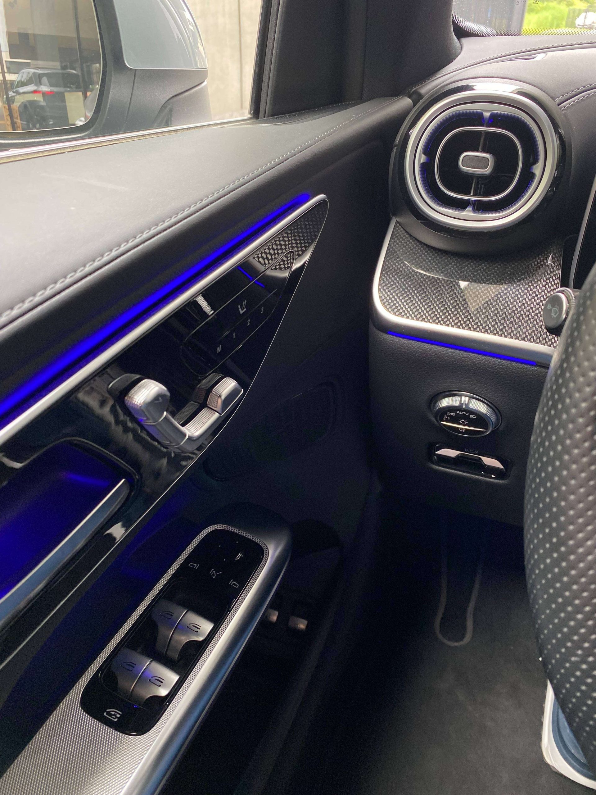 Mercedes-Benz GLC 300 e 9G Plug-in AMG 20″/PanoDak/360°/Luchtvering/Treden/Memory/Trekhaak