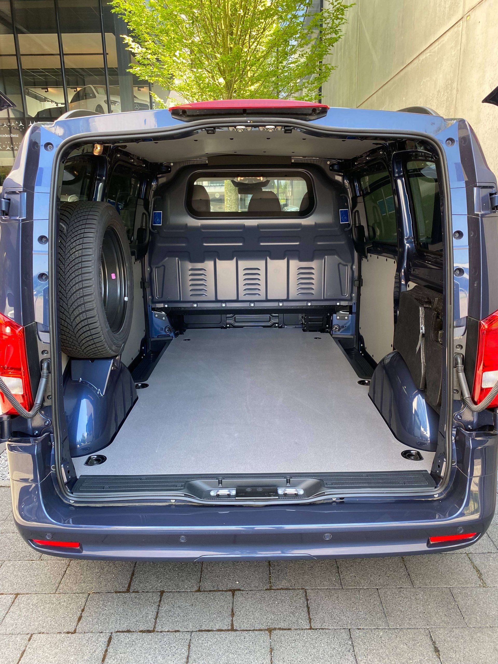 Mercedes-Benz Vito 9G 116 CDI FACELIFT Distronic+/MultiBeam/MBUX/Dodehoek/Camera/Trekhaak 2.5T