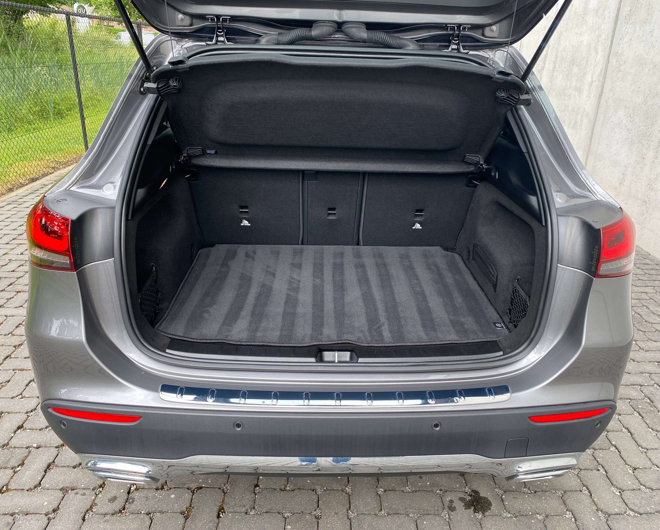 Mercedes-Benz GLA 200 7G LUXURY 18″/MBUX/Augm.RealityNavigatie/CC/Camera/Draadloosladen/A&ACarplay/trekhaak