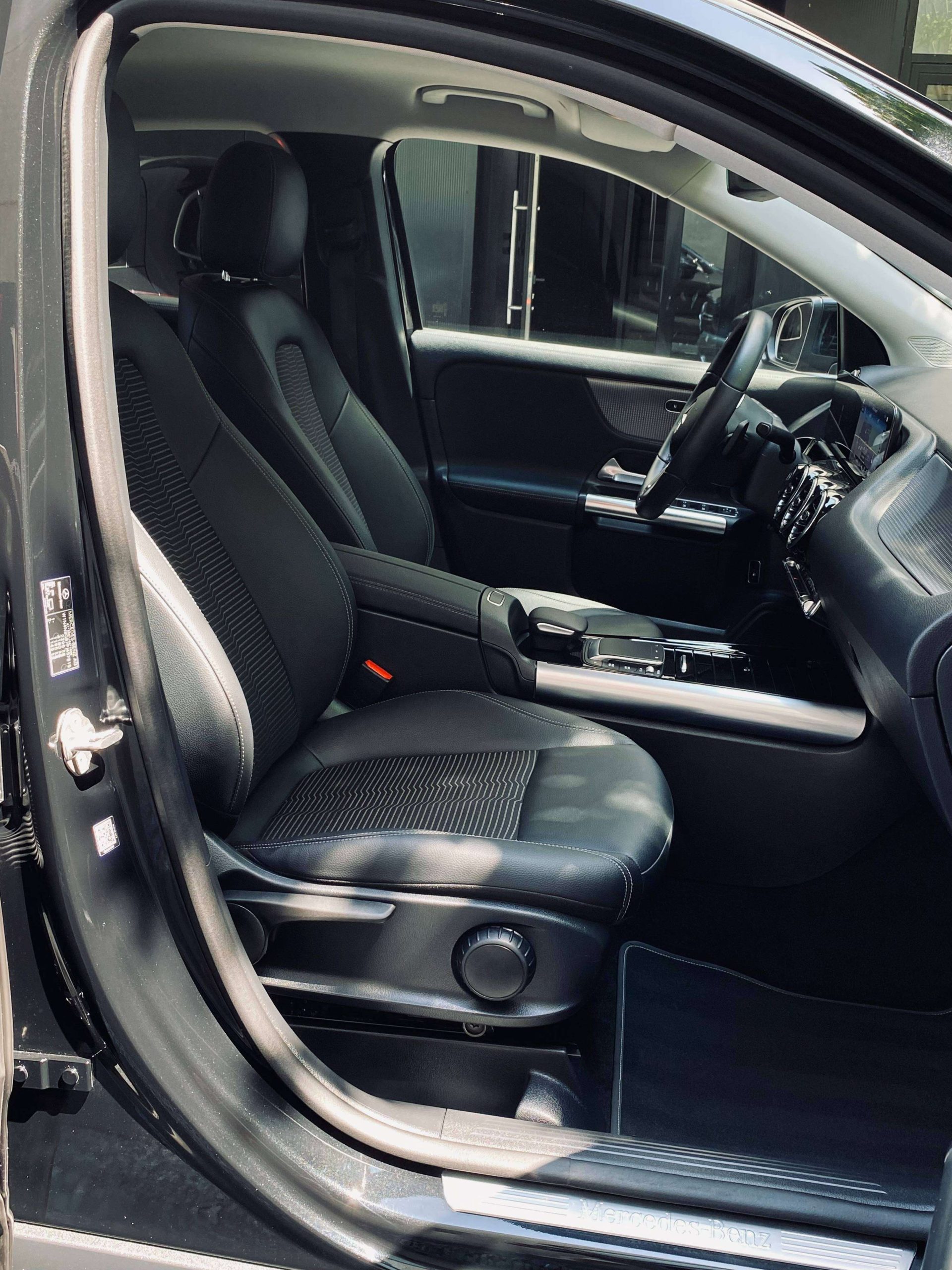 Mercedes-Benz GLA 250 8G Plug-in SPORT & NIGHT 19″/MBUX/Keyless/Augm.RealityNavi/Camera/Trekhaak