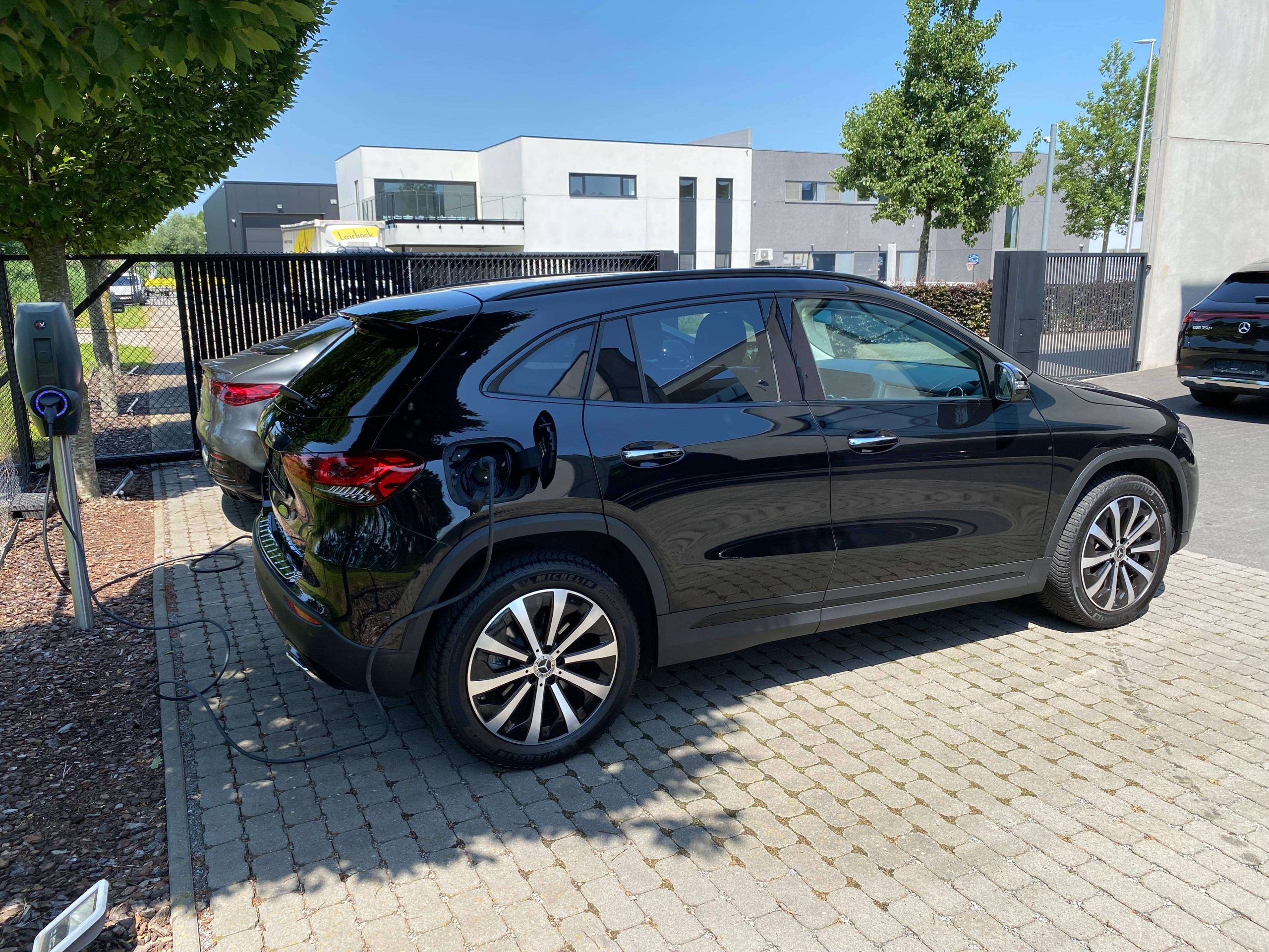 Mercedes-Benz GLA 250 8G Plug-in SPORT & NIGHT 19″/MBUX/Keyless/Augm.RealityNavi/Camera/Trekhaak