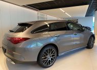 Mercedes-Benz CLA 250 e 8G Plug-in ShootingBreak AMG 19″/Dodehoek/Ambiente/KeyLess/Trekhaak