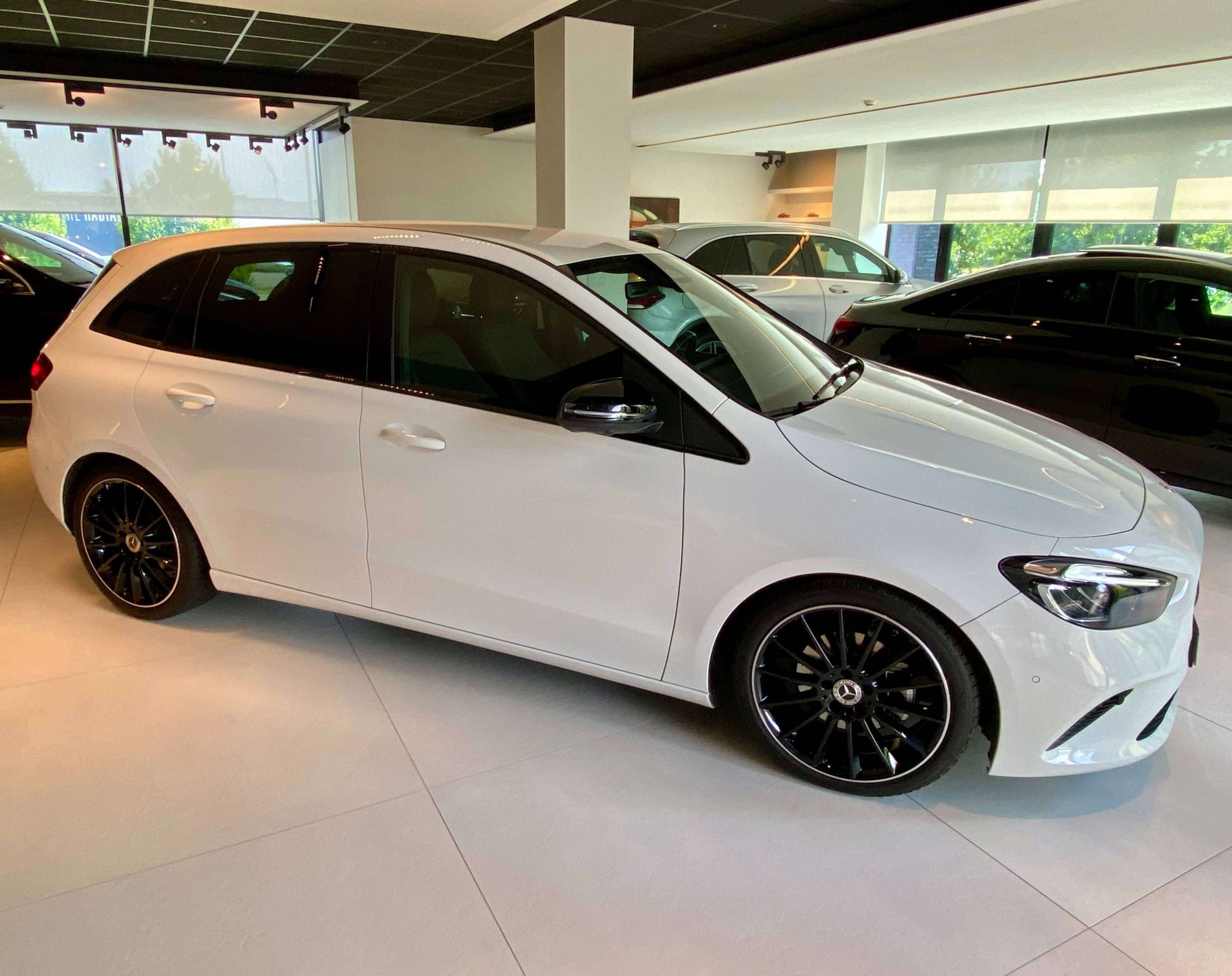 Mercedes-Benz B 200 7G NIGHT – AMG 19″/Distronic/MBUX/Dodehoek/360°/…