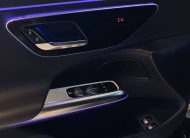 Mercedes-Benz E 300 e 9G Plug-in AVANTGARDE & NIGHT 19″AMG/Distronic/Dodehoek/Keyless/Ambiente+/Trekhaak