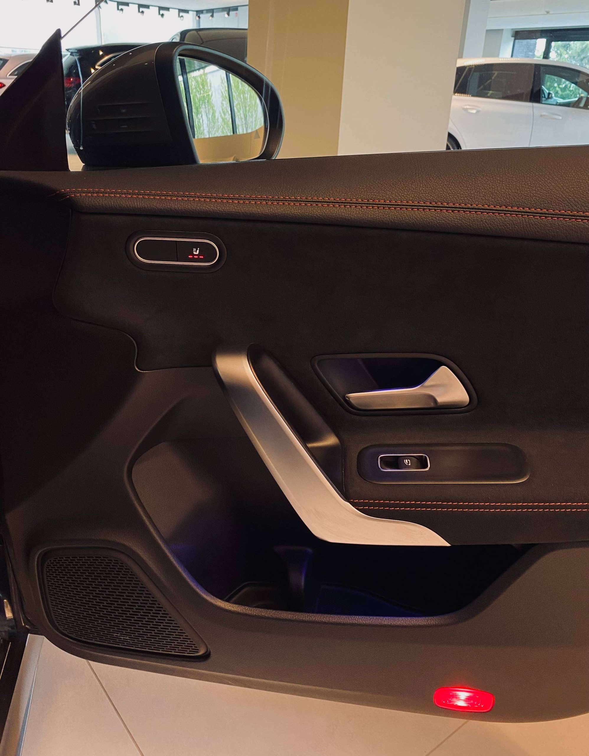 Mercedes-Benz CLA 250 e 8G Plug-in ShootingBreak AMG & NIGHT 19″/Distronic/Dodehoek/Ambiente/KeyLess/Camera/Trekhaak
