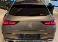 Mercedes-Benz CLA 250 e 8G Plug-in ShootingBreak AMG & NIGHT 19″/Distronic/Dodehoek/Ambiente/KeyLess/Camera/Trekhaak