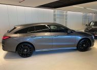 Mercedes-Benz CLA 250 e 8G Plug-in ShootingBreak AMG & NIGHT 19″/Distronic/Dodehoek/Ambiente/KeyLess/Camera/Trekhaak