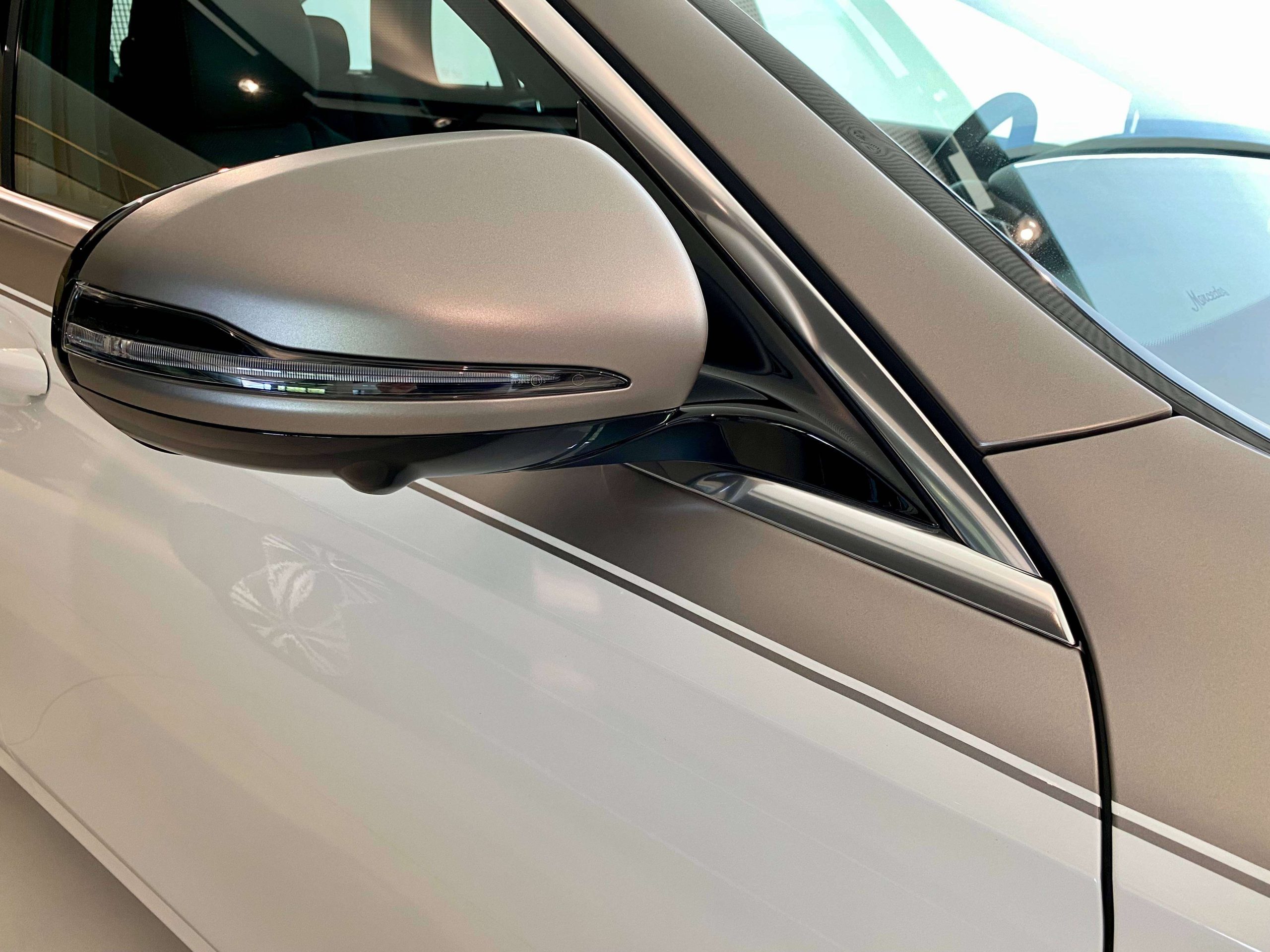 Mercedes-Benz E 200 9G Mild Hybr. LUXURY Line 2-Tone 20″/Distronic+/360°/Augm.RealtyNAVI